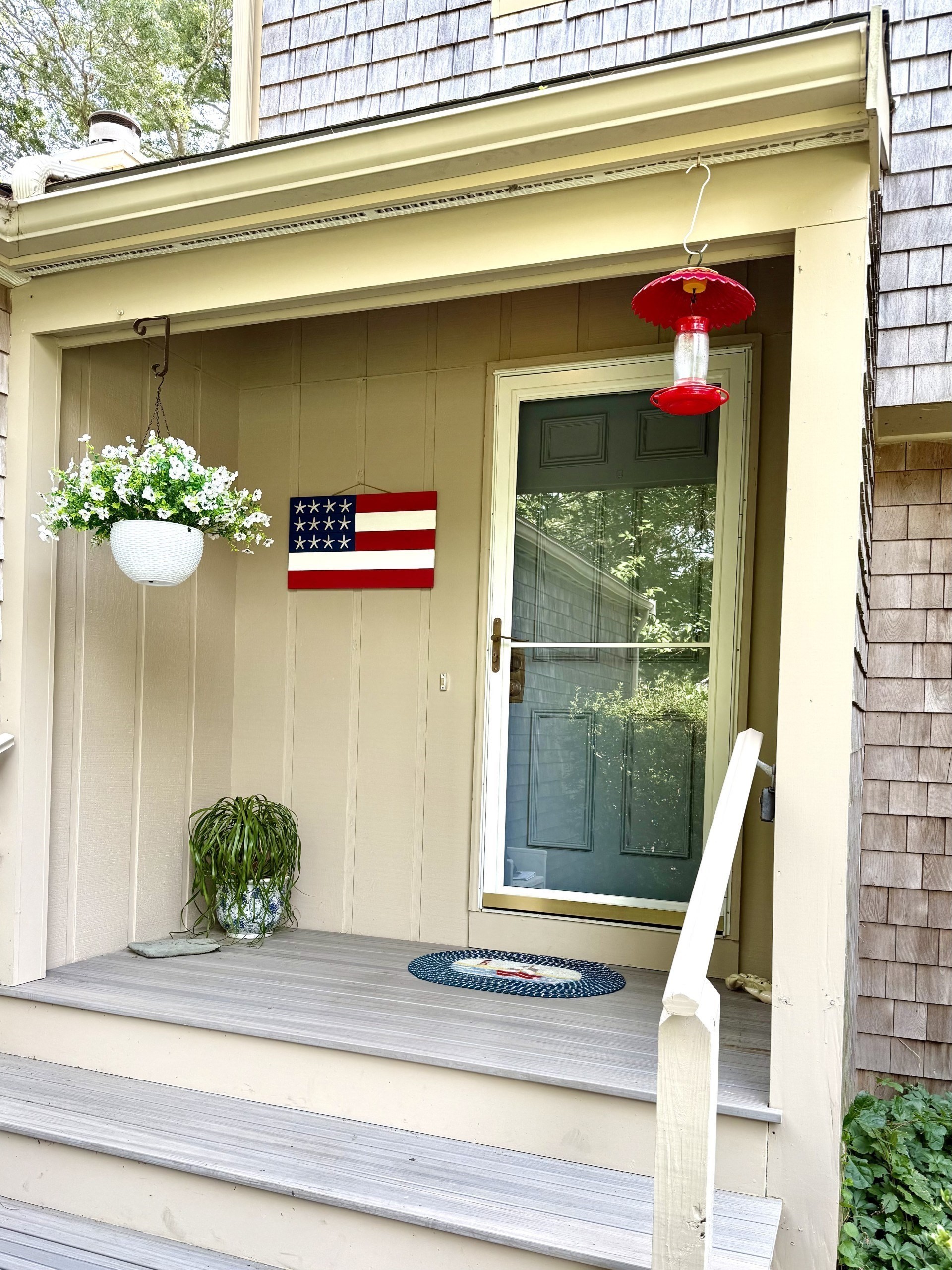 94 Forest Glade, Falmouth, MA 02536