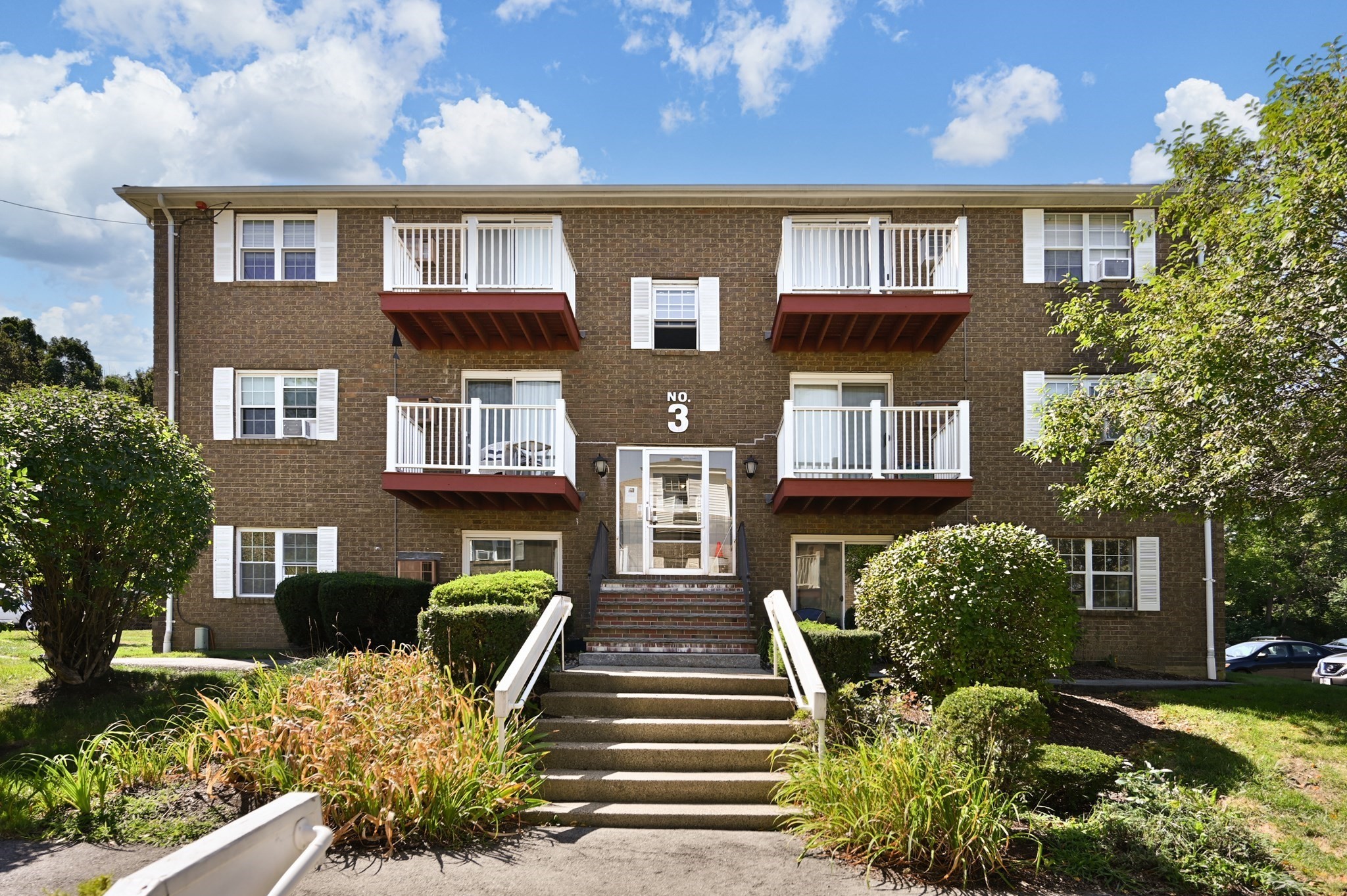 1 Brown Ave Unit 3-77, Amesbury, MA 01913