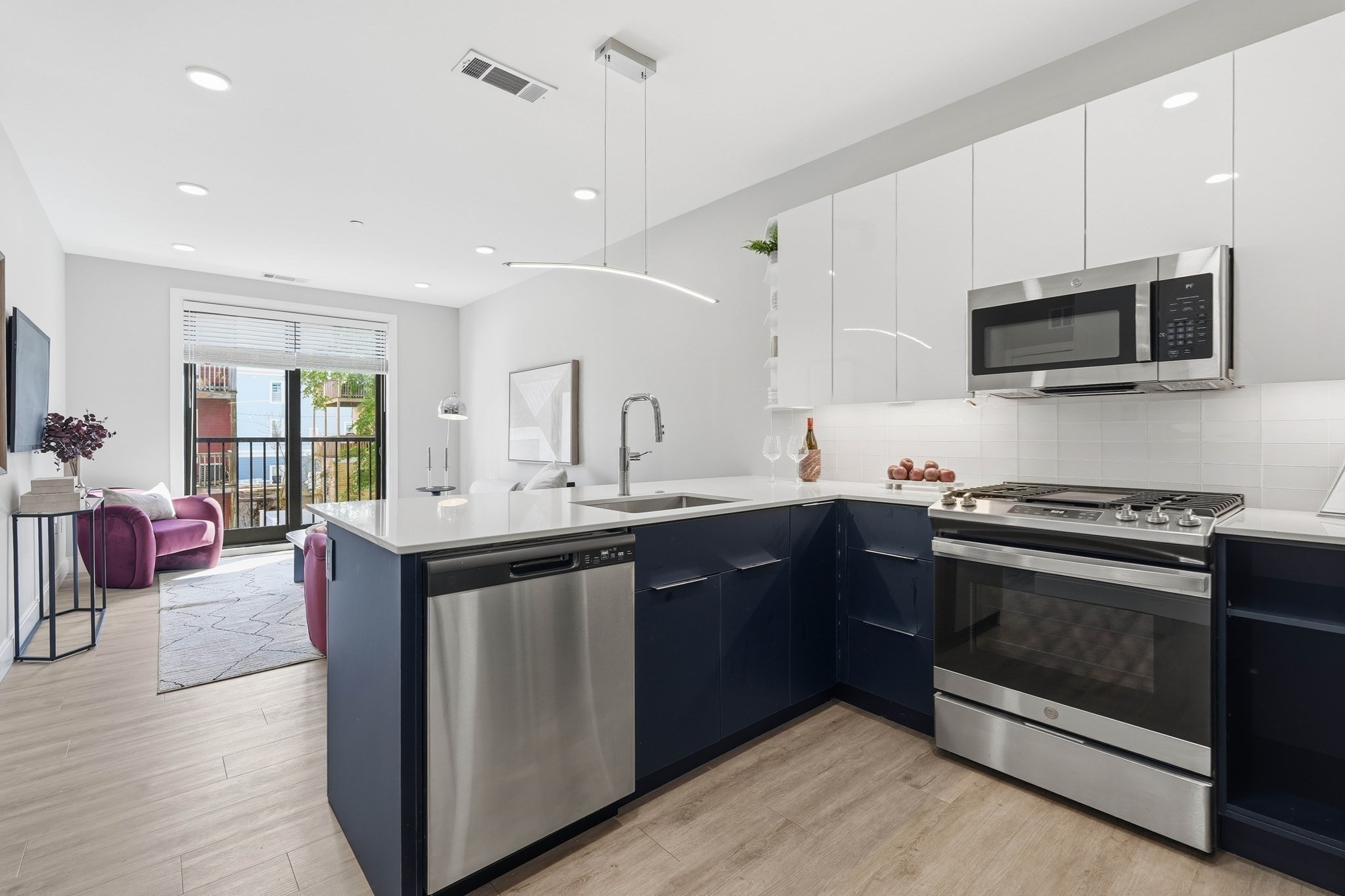 656 Saratoga Unit 206, East Boston, Boston, MA 02128