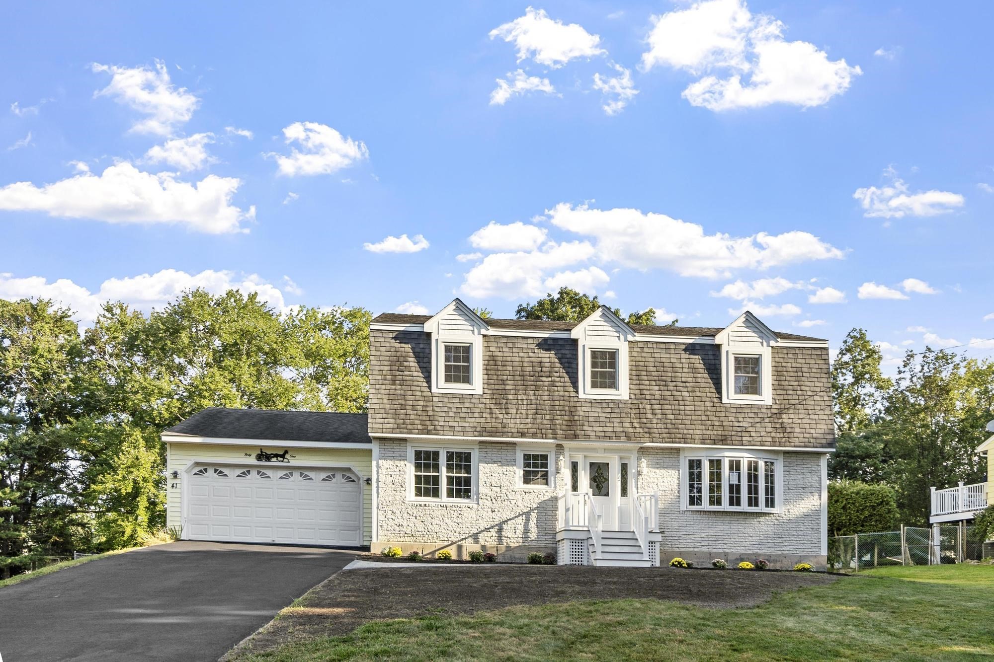 41 Riverview Ave, Methuen, MA 01844