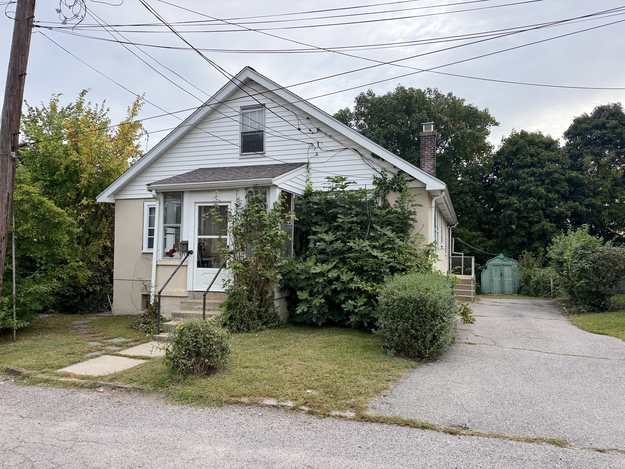 25 Lyons Ct, Watertown, MA 02472 - Image 2