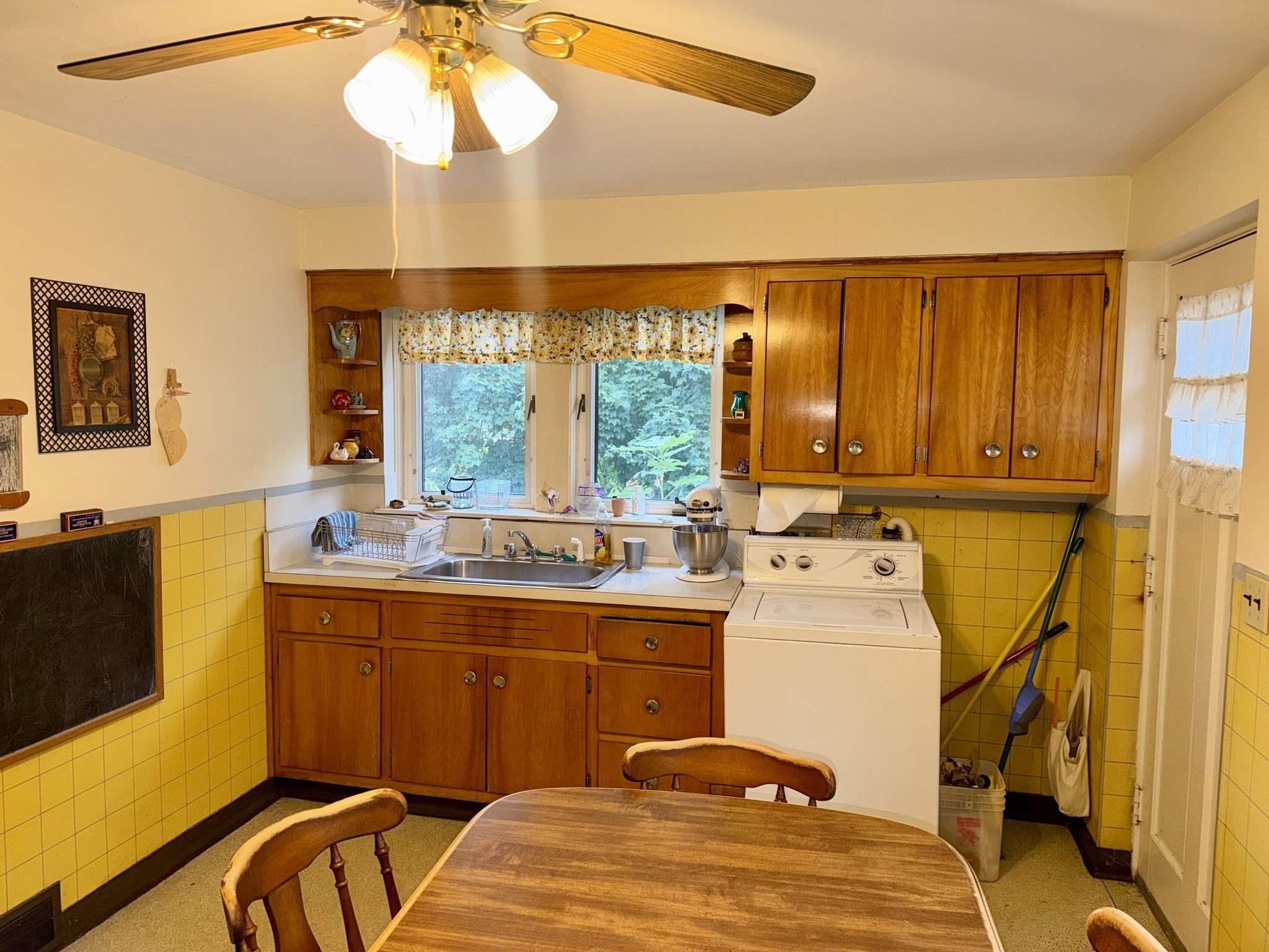 25 Lyons Ct, Watertown, MA 02472 - Image 14