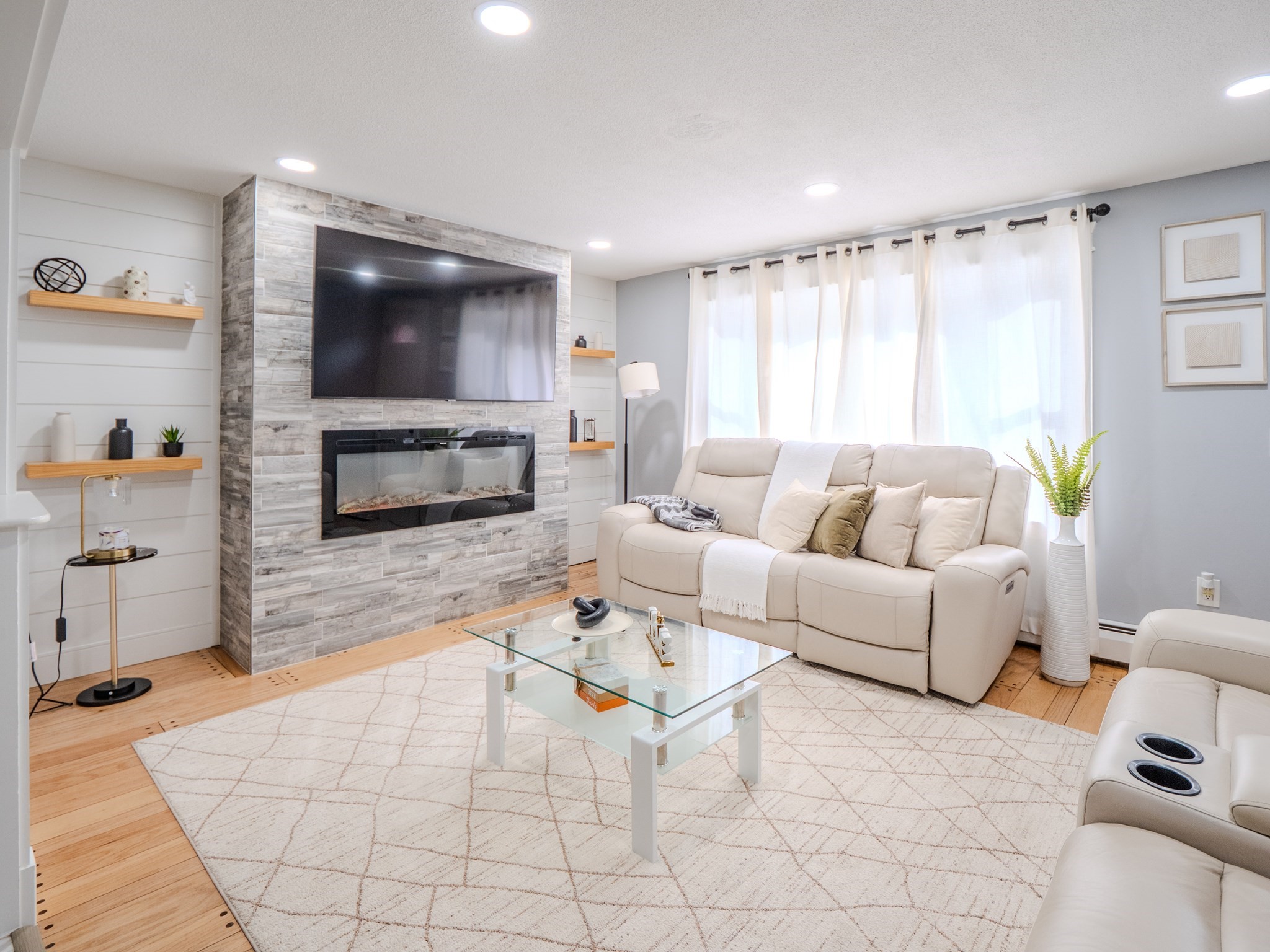 60 Judy Dr, Leominster, MA 01453 - Image 1