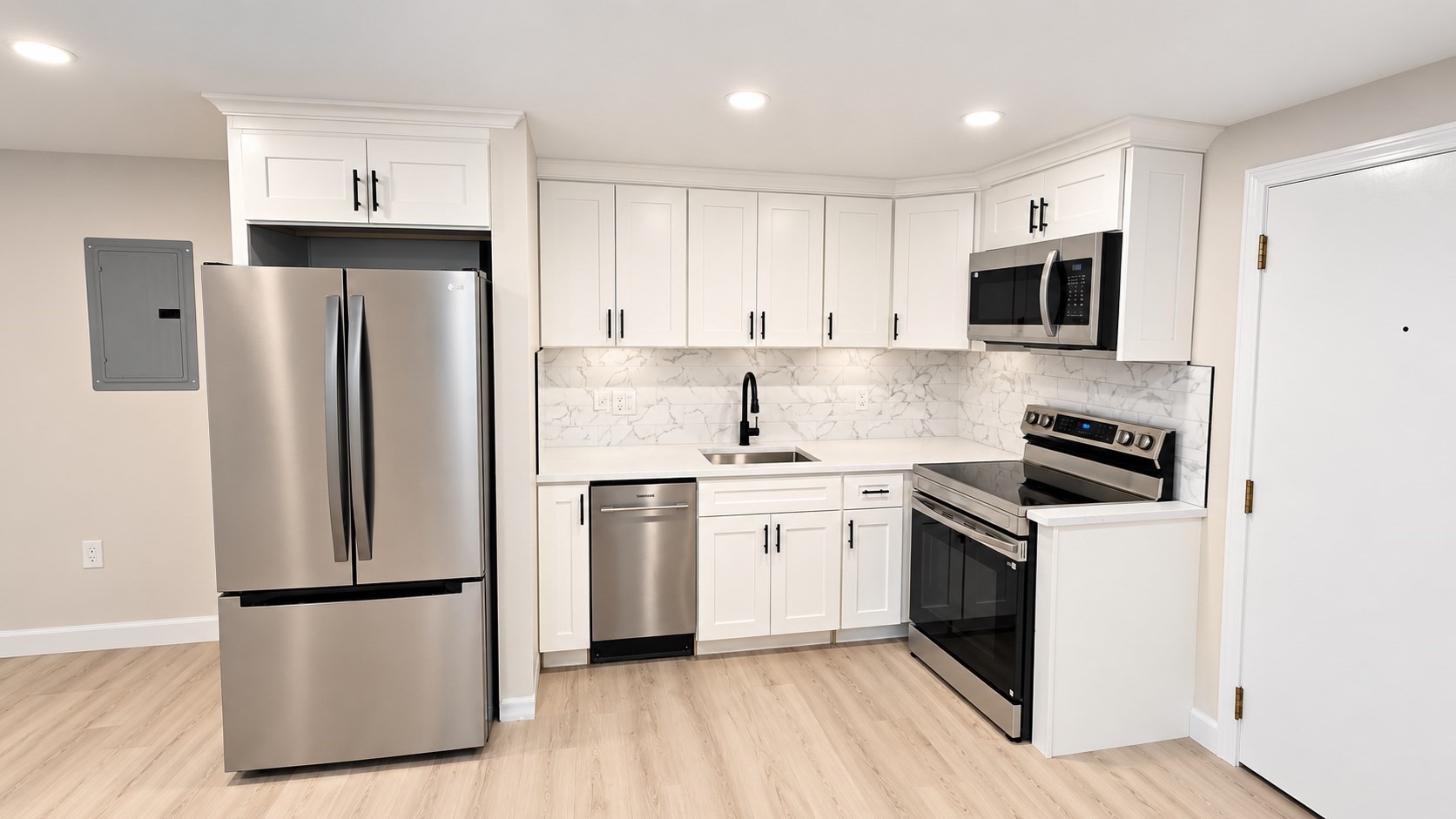 57 Sylvan Unit 2A, Danvers, MA 01923