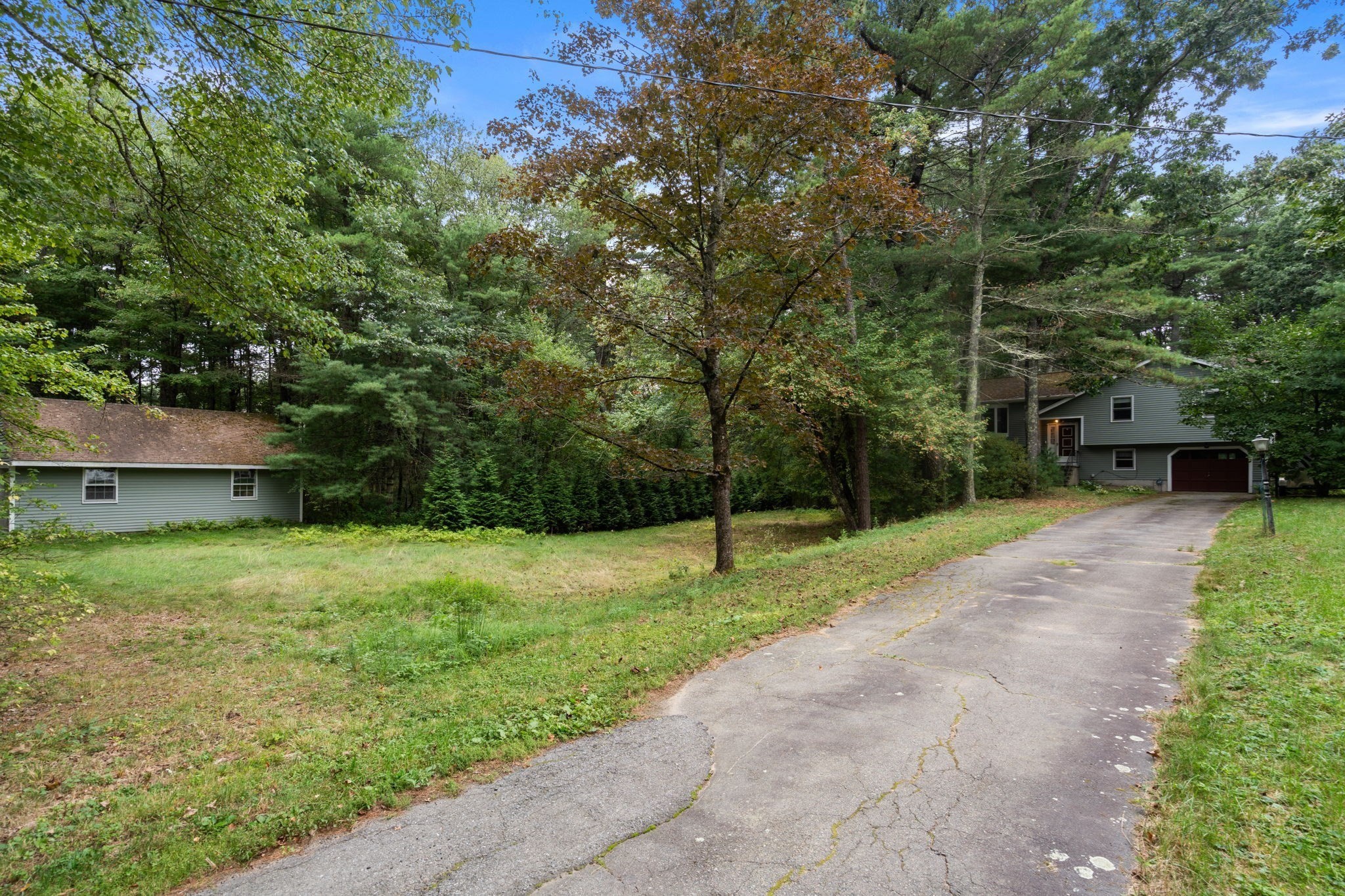 145 White Pond Rd, Hudson, MA 01749
