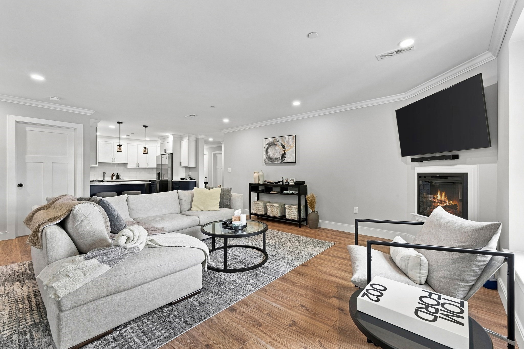 1721 Centre St Unit 204, West Roxbury, Boston, MA 02132