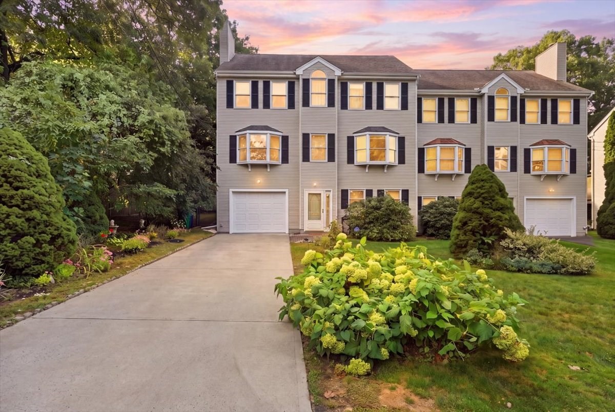 25 Hamlet Street Unit 25, Newton, MA 02459