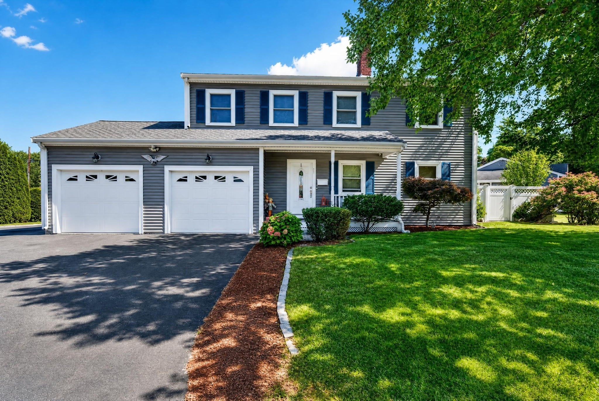 11 Pilgrim Rd, Woburn, MA 01801