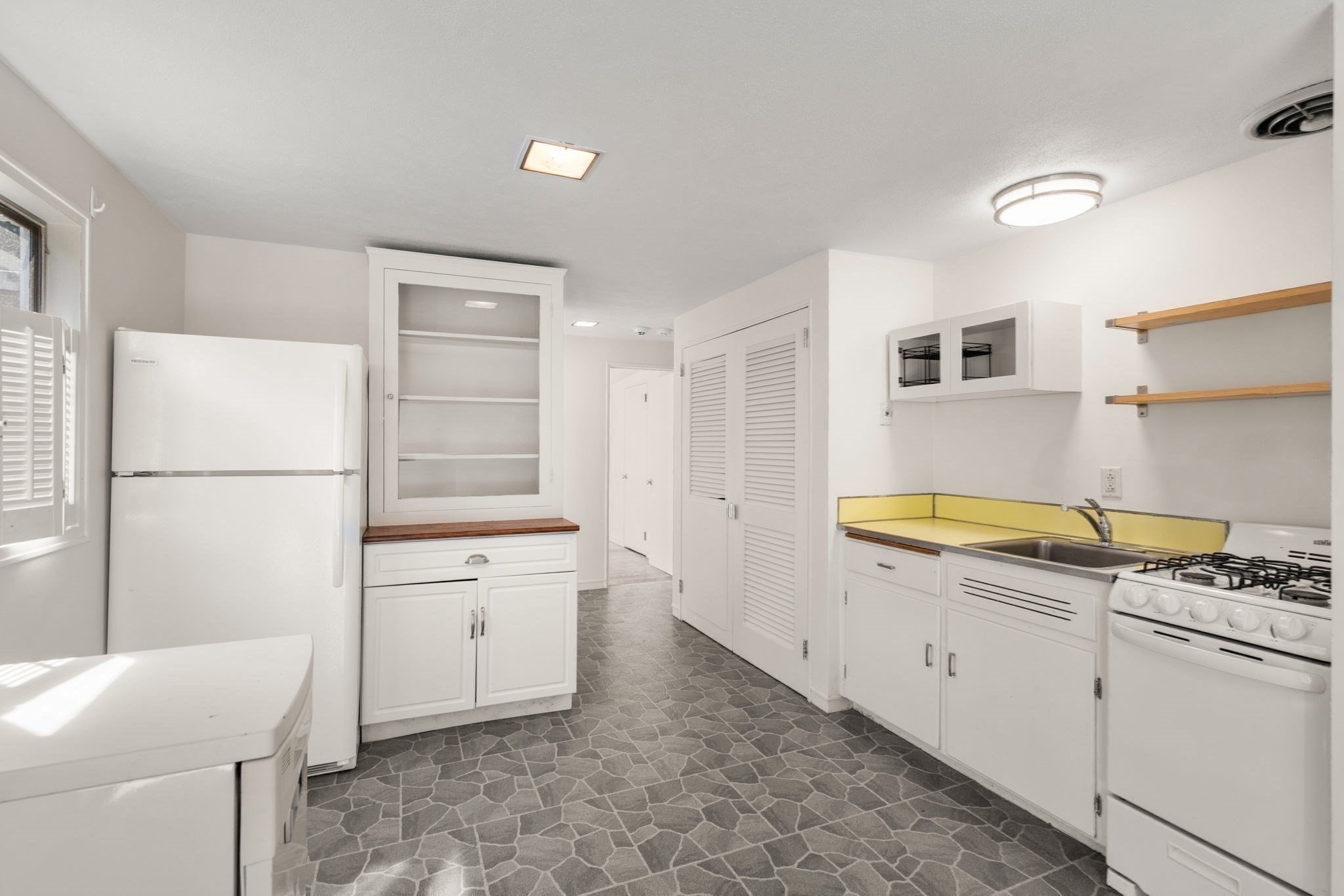583 Gay Street, Westwood, MA 02090 - Image 24