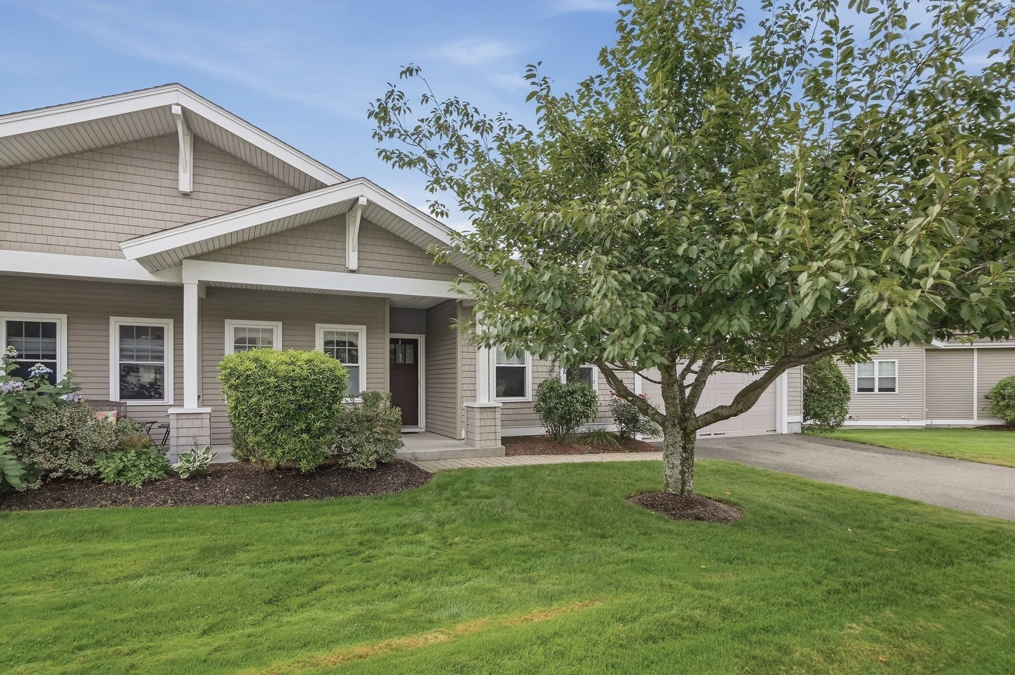 1 Hawthorne Path Unit 1, Milford, MA 01757