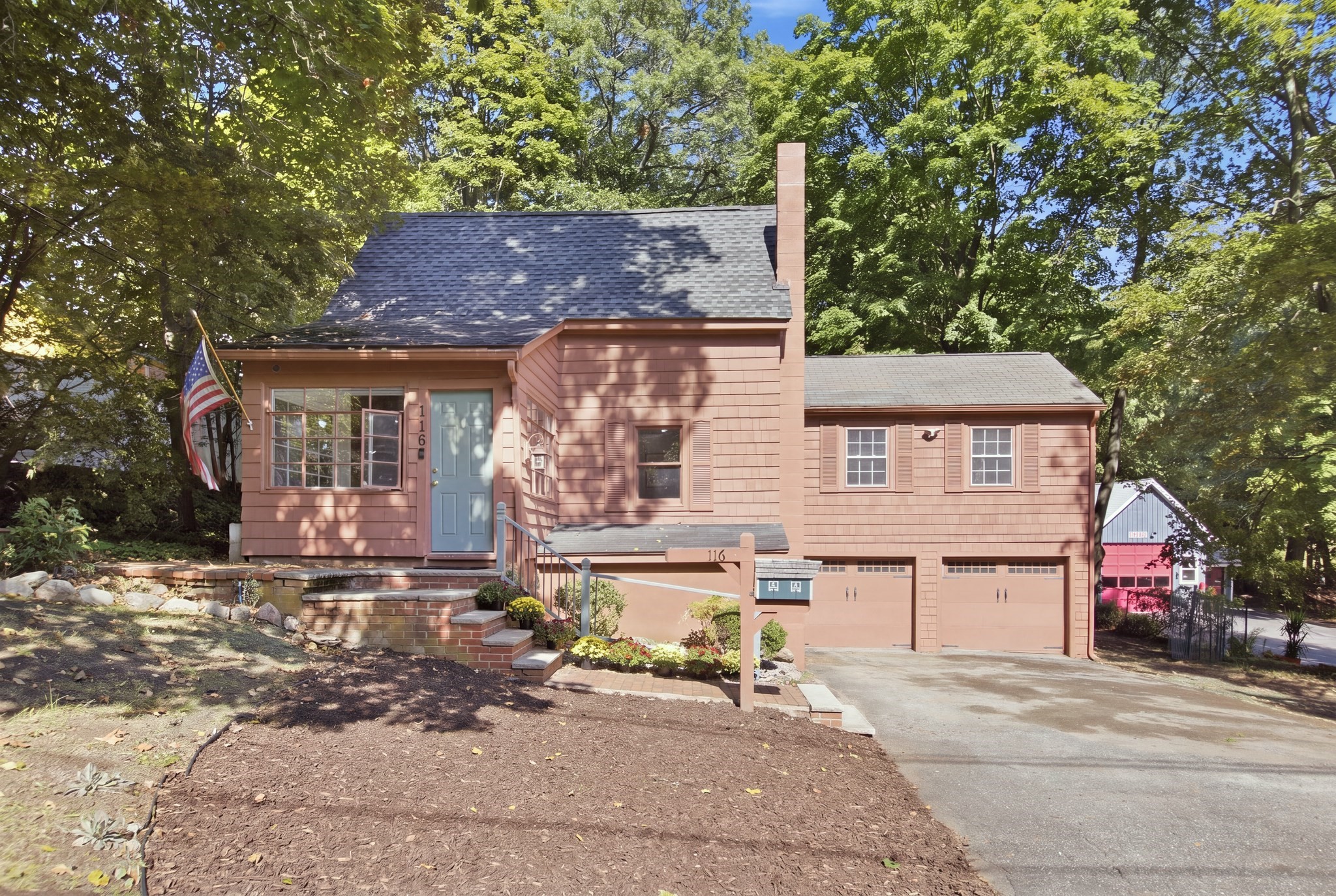 116 Green St, Woburn, MA 01801