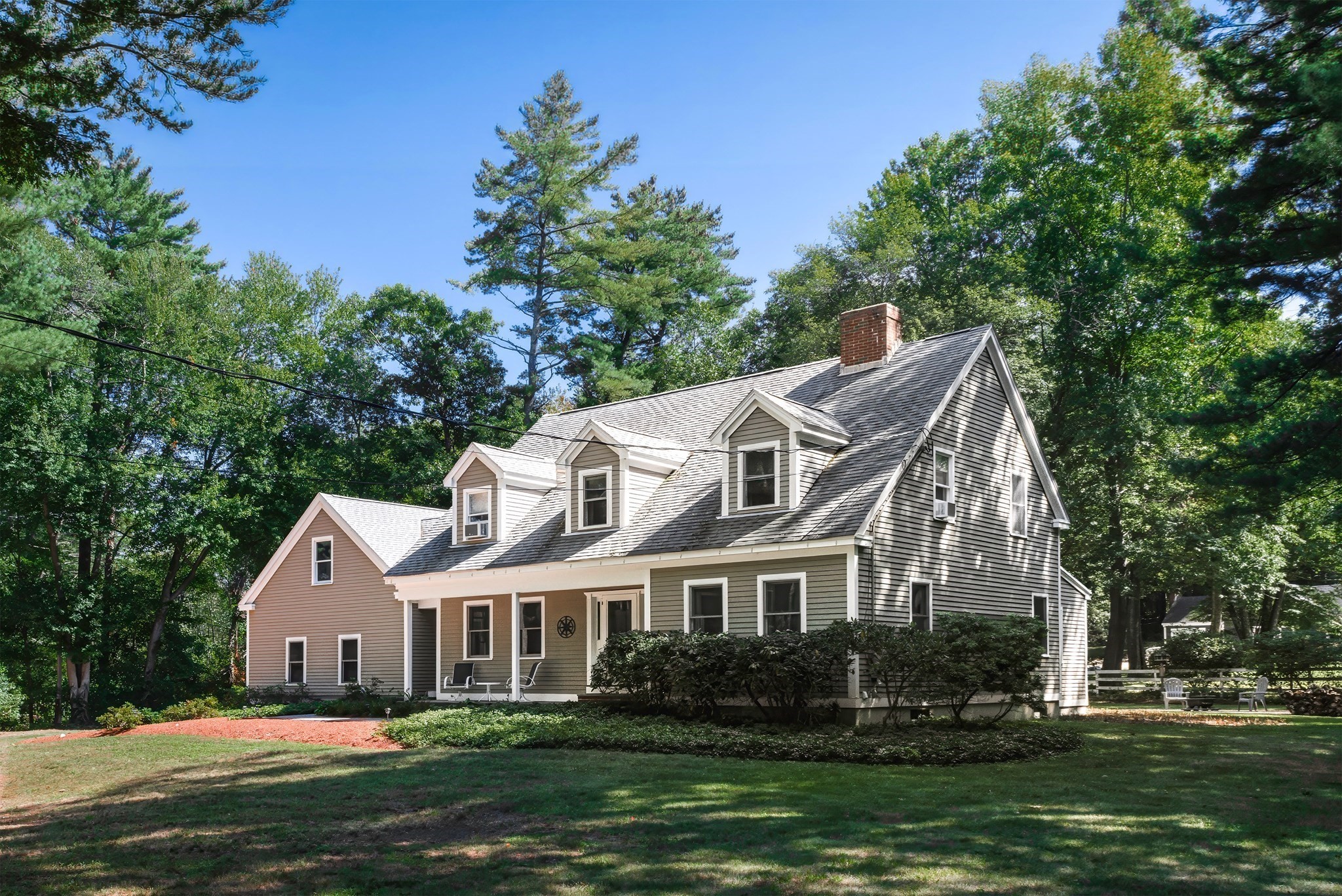 22 Pineswamp Rd, Ipswich, MA 01938