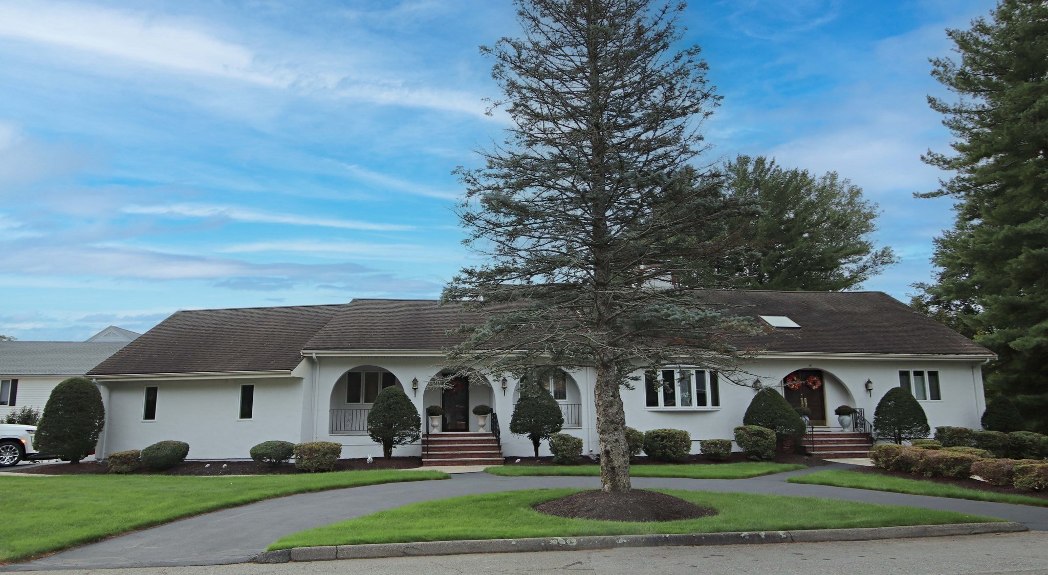 14 Arrowhead Drive, Saugus, MA 01906