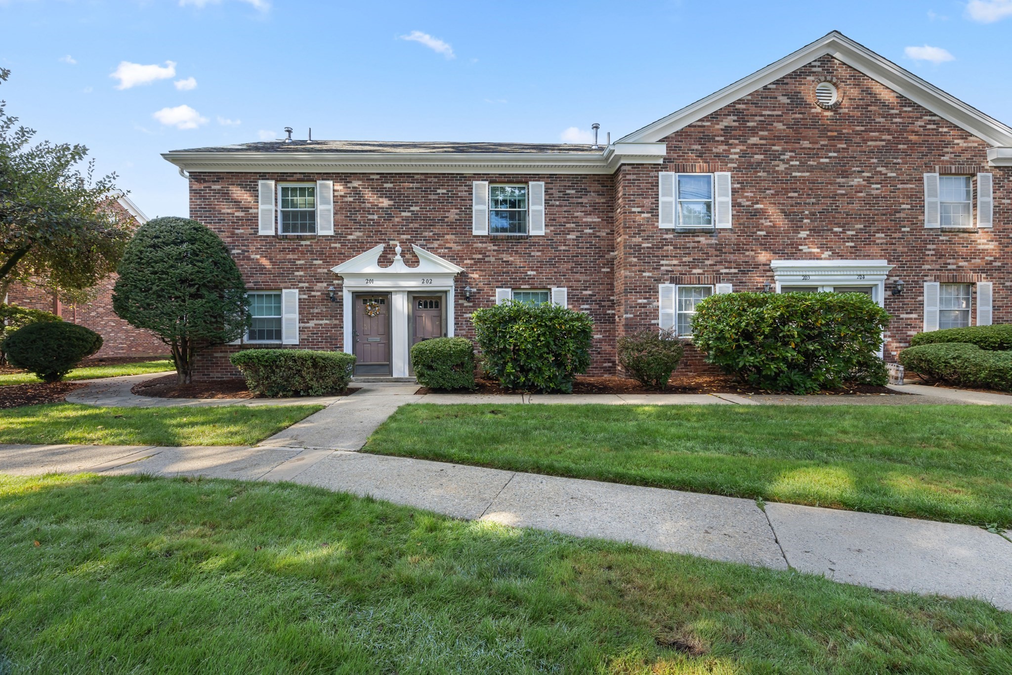 202 Windsor Drive Unit 202, Framingham, MA 01701