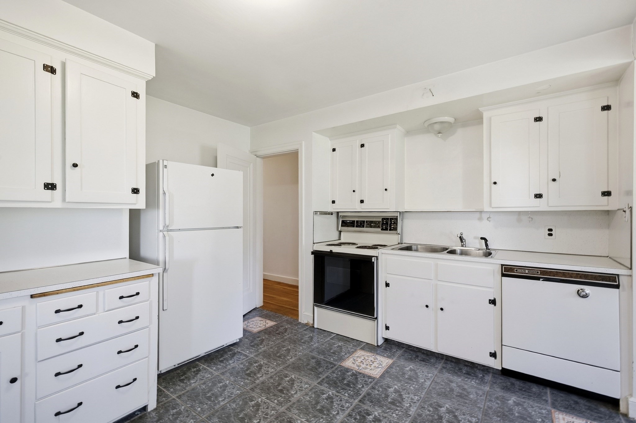 35 Forest Street, Stoneham, MA 02180 - Image 15