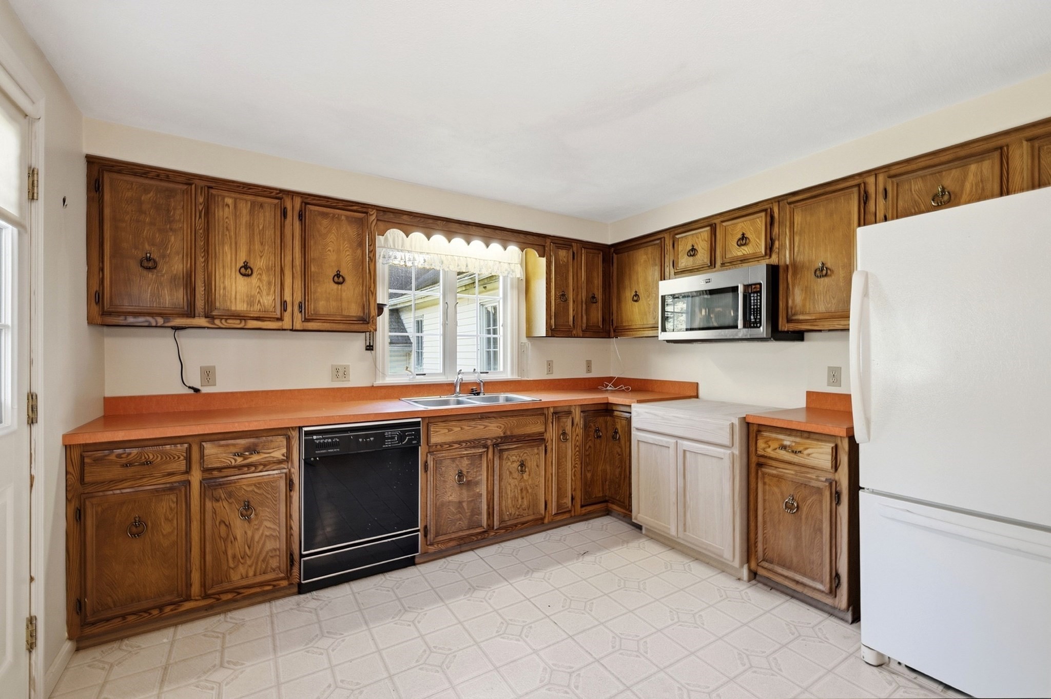 35 Forest Street, Stoneham, MA 02180 - Image 32