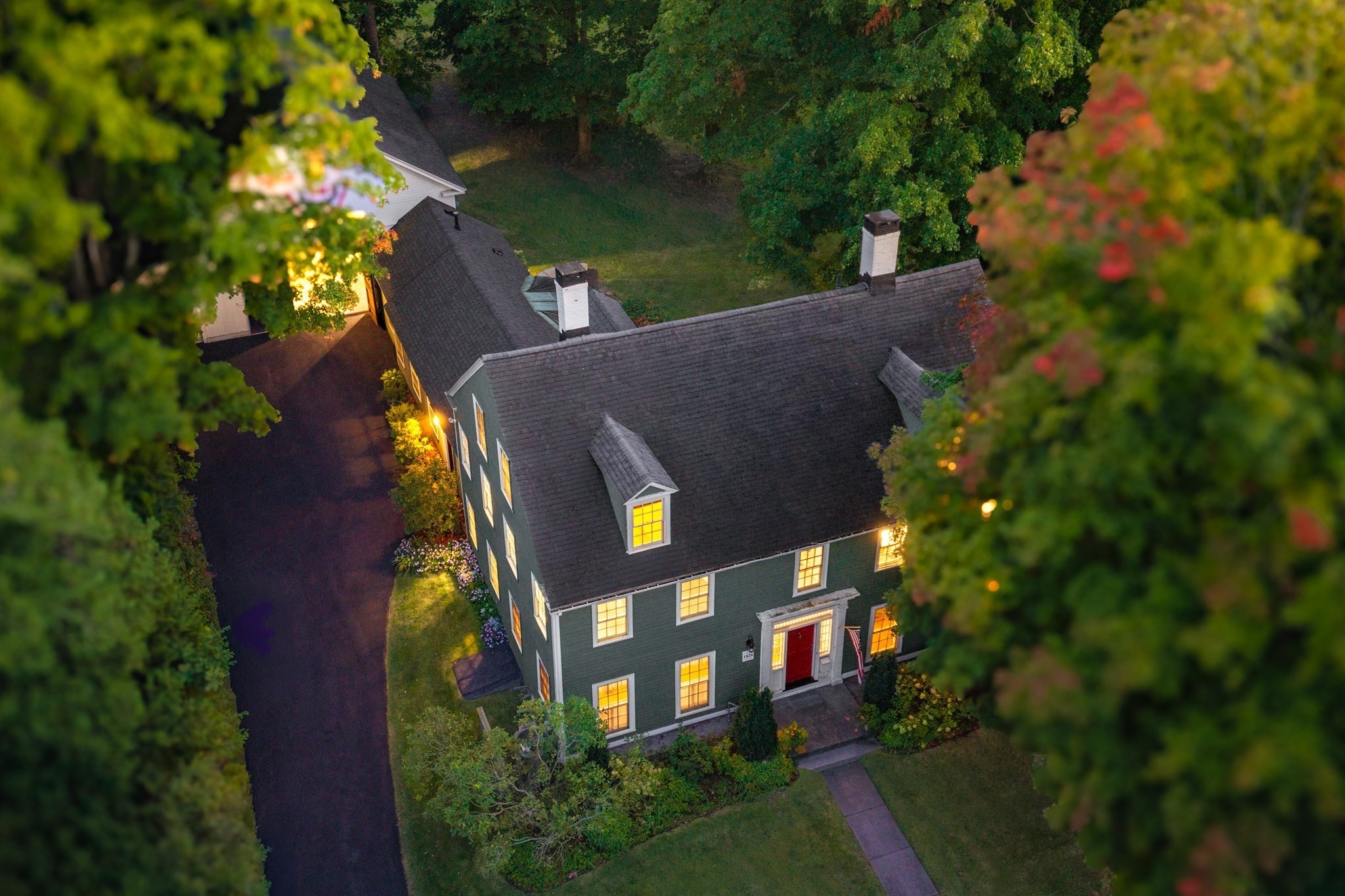 44 Andover St, North Andover, MA 01845