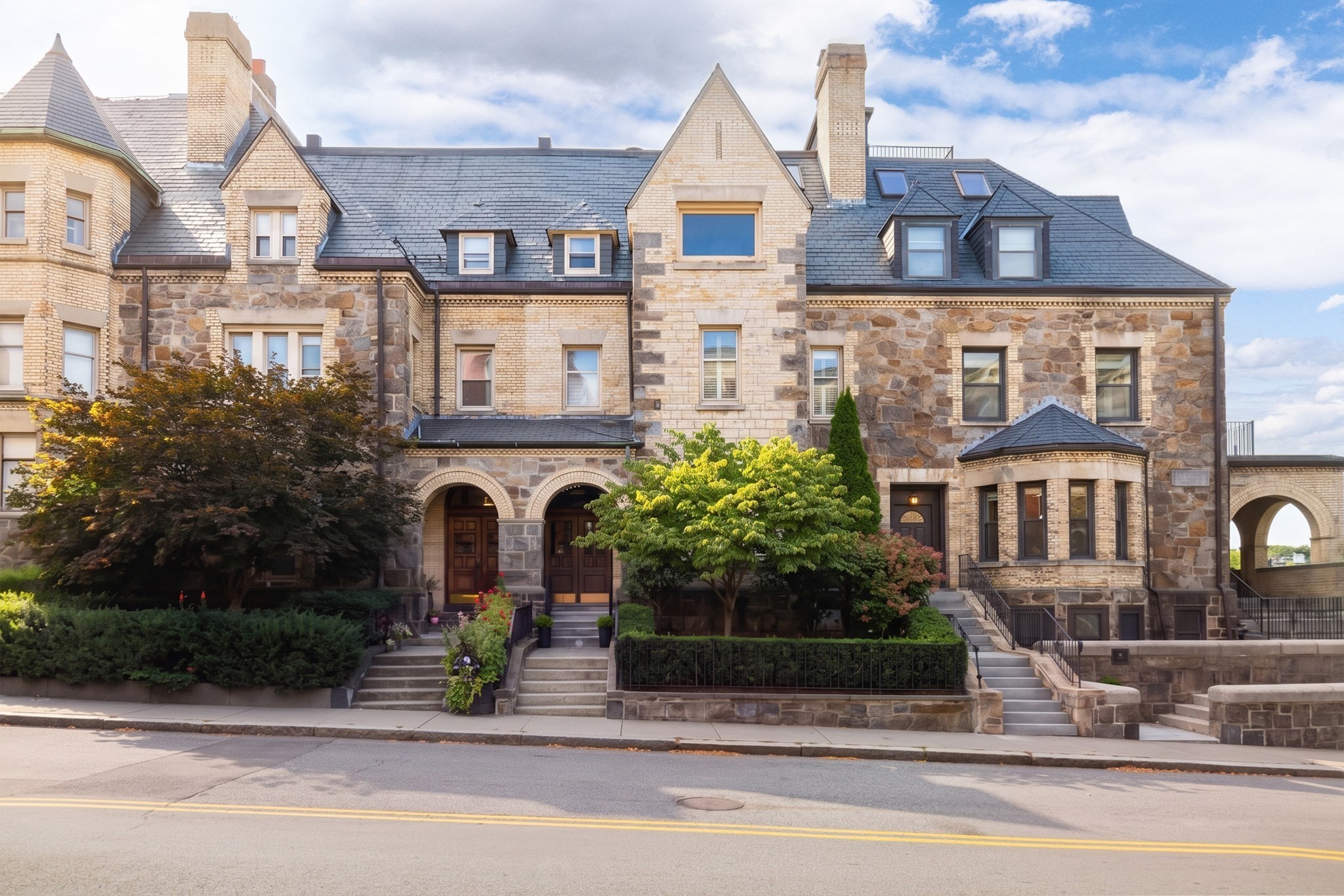 362 Tappan St, Brookline, MA 02445