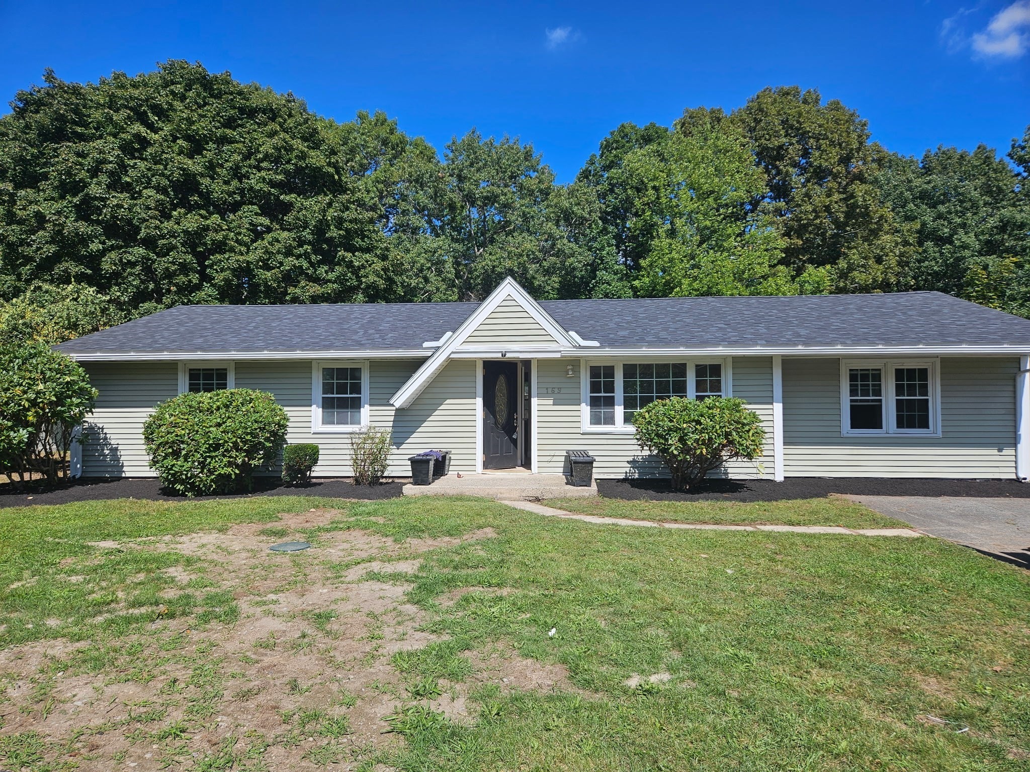 169 Powderhorn Dr., Taunton, MA 02780