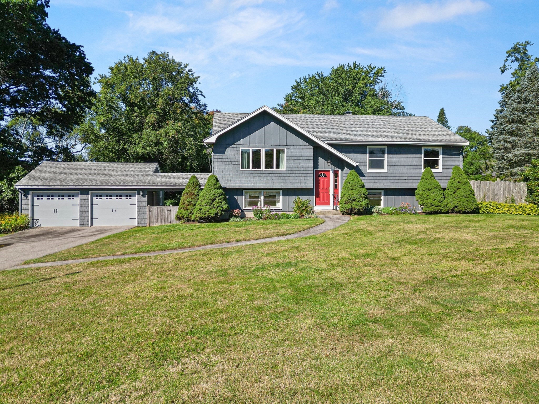 23 Georgetown Rd, West Newbury, MA 01985