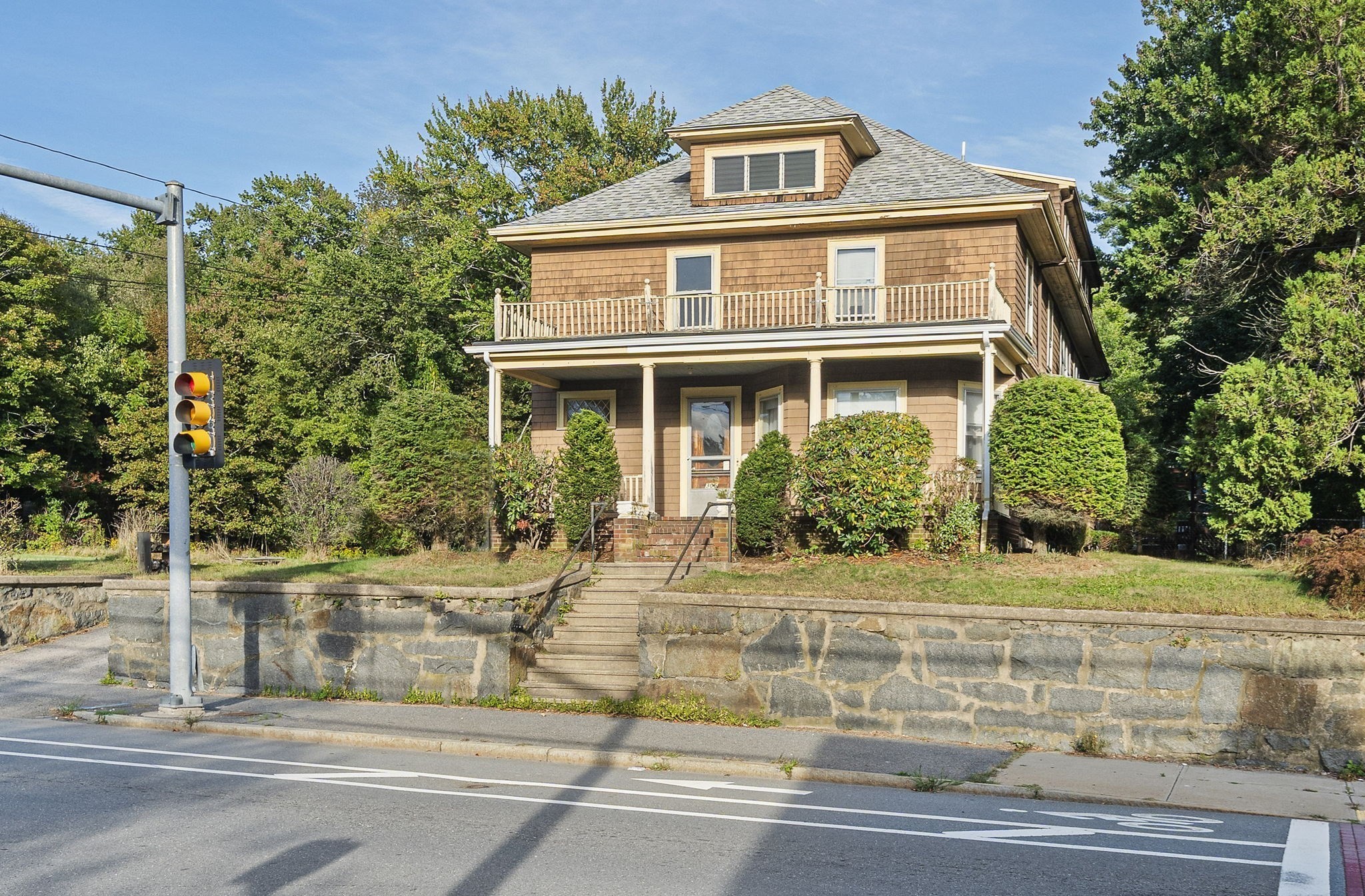 305 South Franklin St, Holbrook, MA 02343