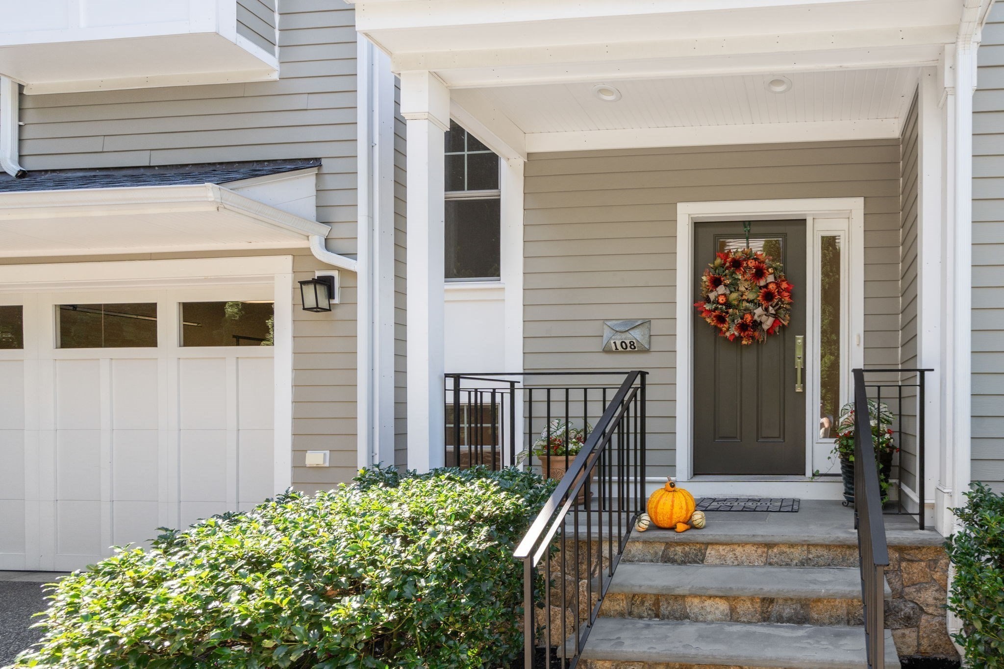 104 Hull St Unit 108, Newton, MA 02460