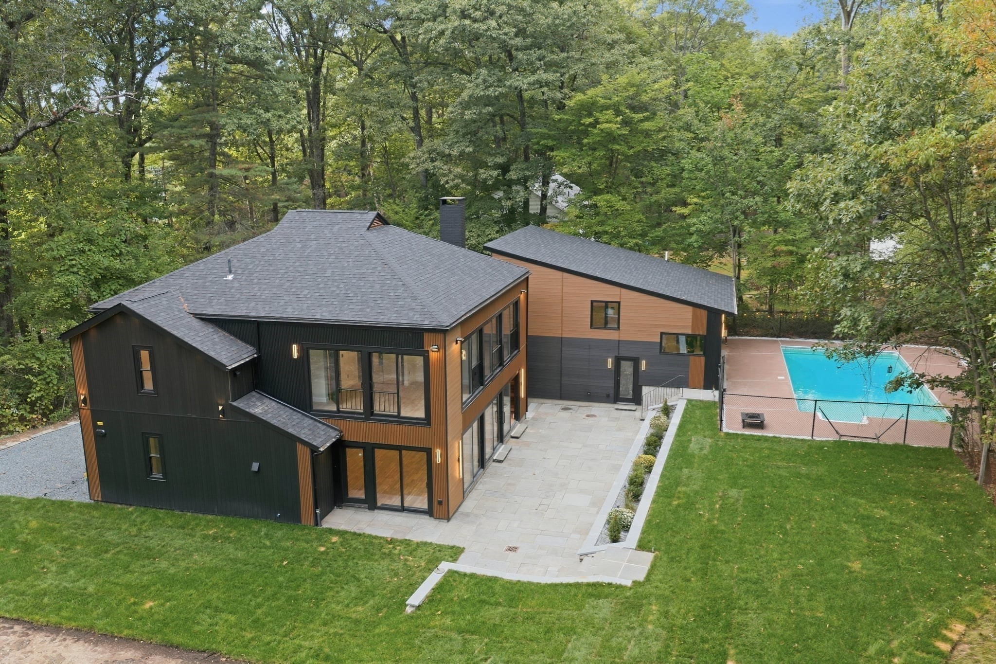 641 Grove St, Framingham, MA 01701