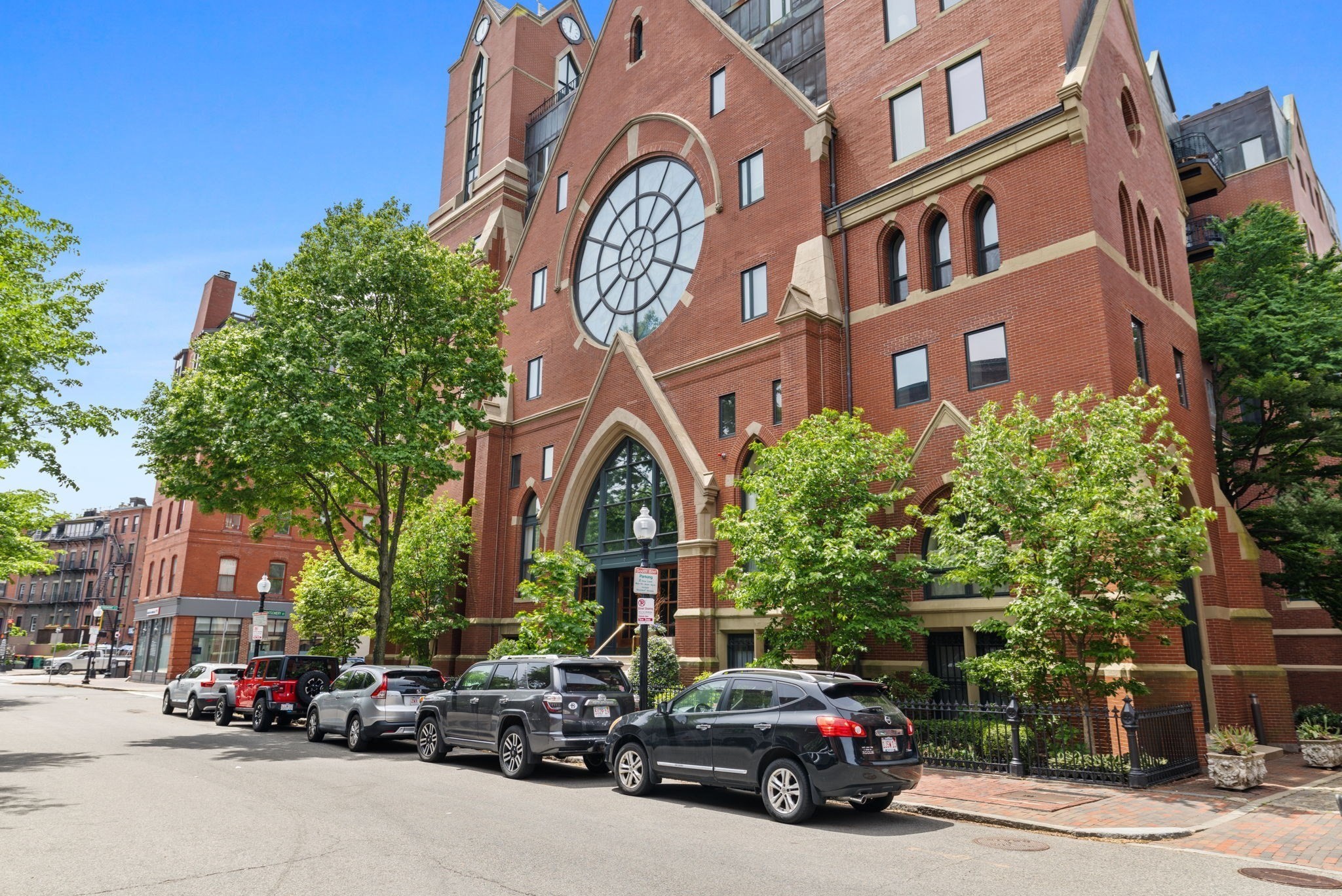 2 Clarendon St Unit 301, South End, Boston, MA 02116
