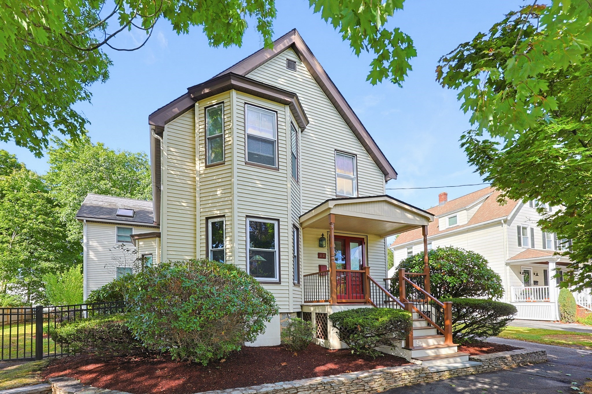 112 Greenwood Ave, Wakefield, MA 01880