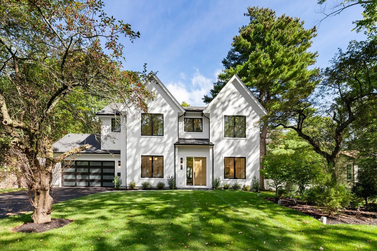 470 Quinobequin, Newton, MA 02468