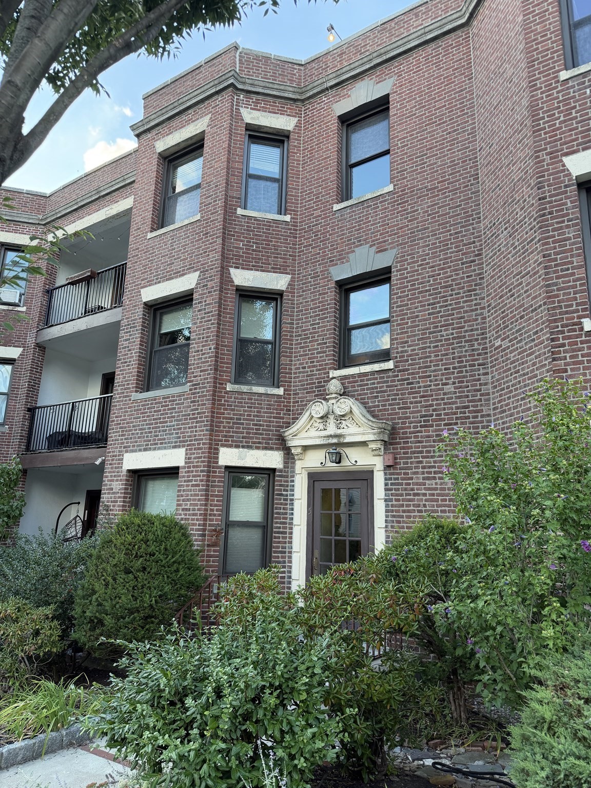 5 South St Unit 3, Boston College, Boston, MA 02135