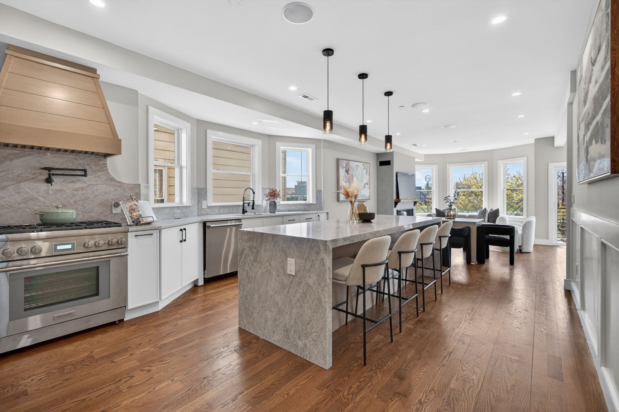 557 Somerville Ave Unit 2, Somerville, MA 01243