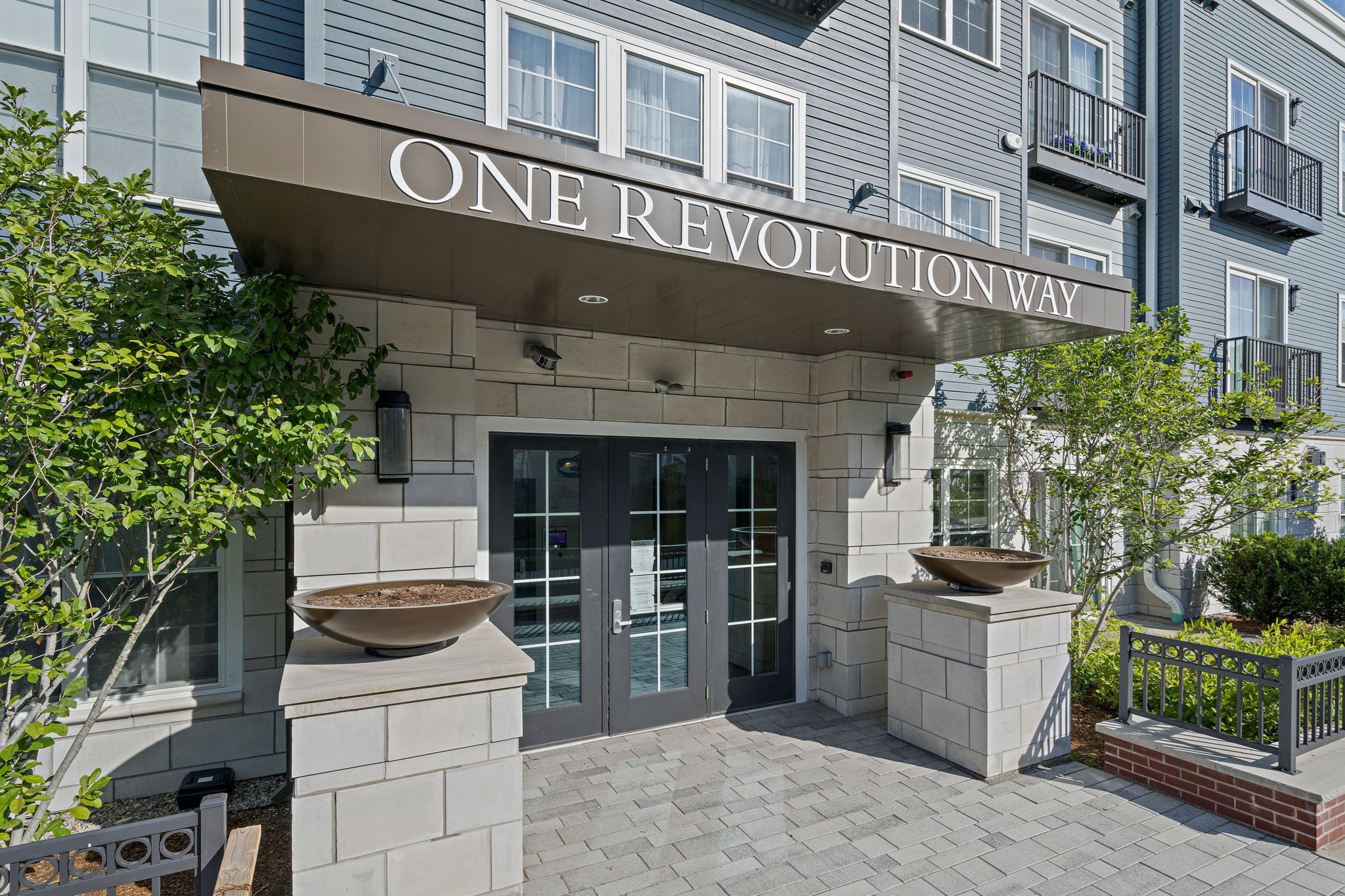 1 Revolution Way Unit 204, Canton, MA 02021