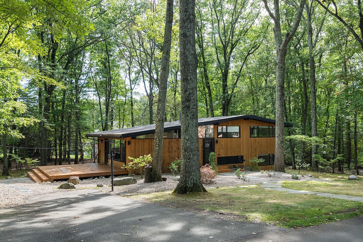 5 Gould Rd, Lexington, MA 02420