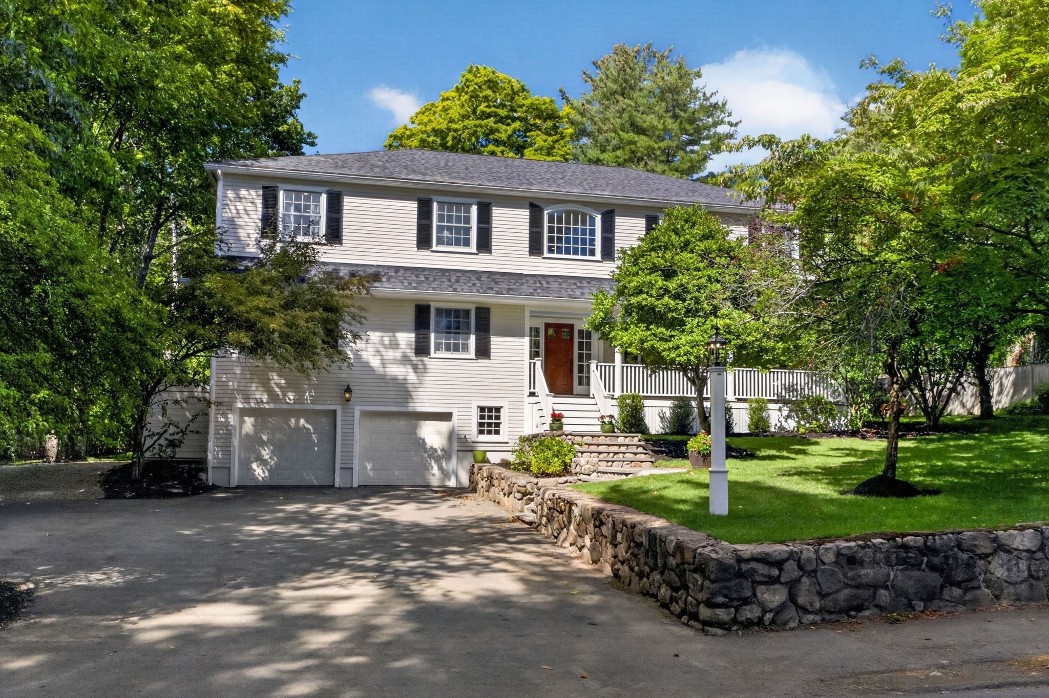 118 Benvenue St, Wellesley, MA 02482