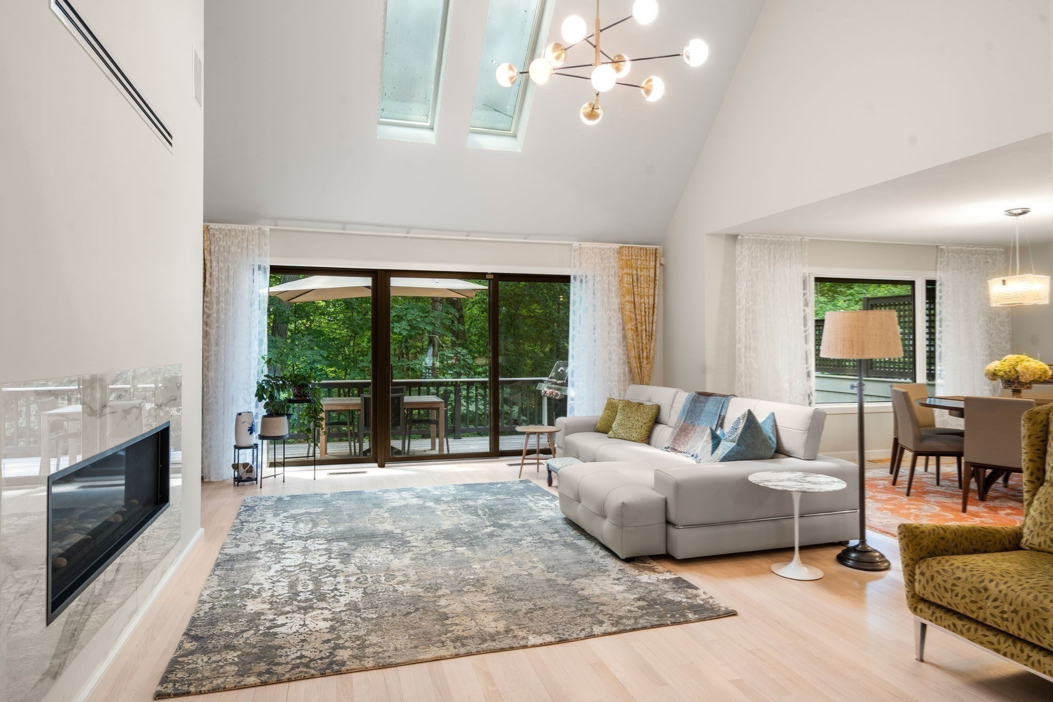 213 Nahanton St Unit 213, Newton, MA 02459