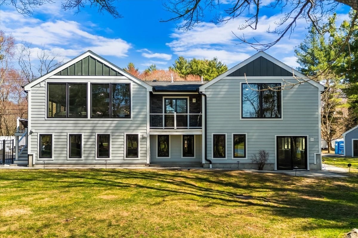 901 Randolph Ave, Milton, MA 02186