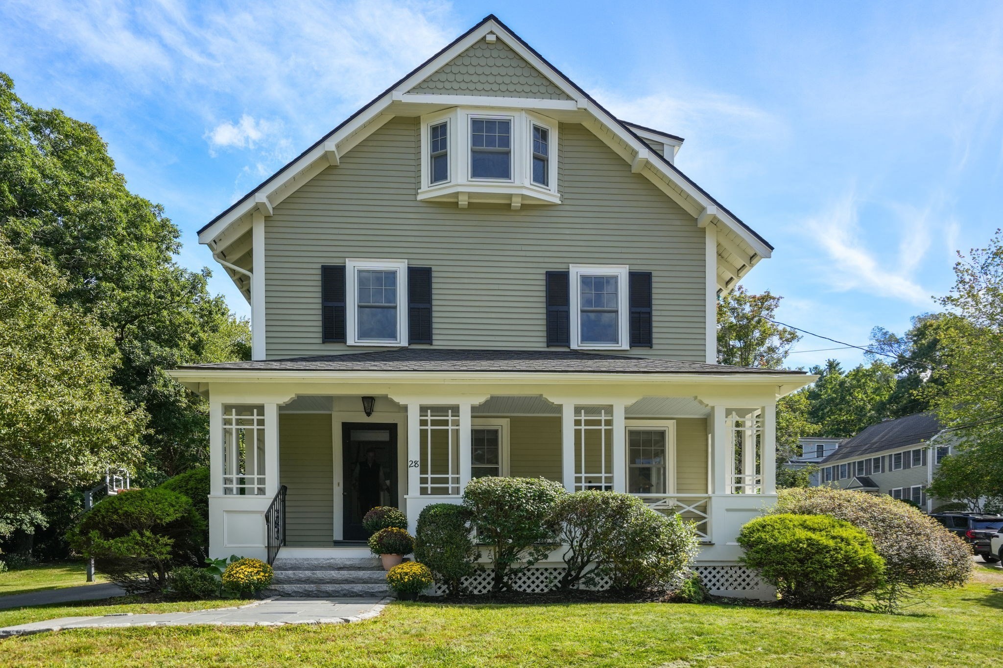 28 Green St, Needham, MA 02492