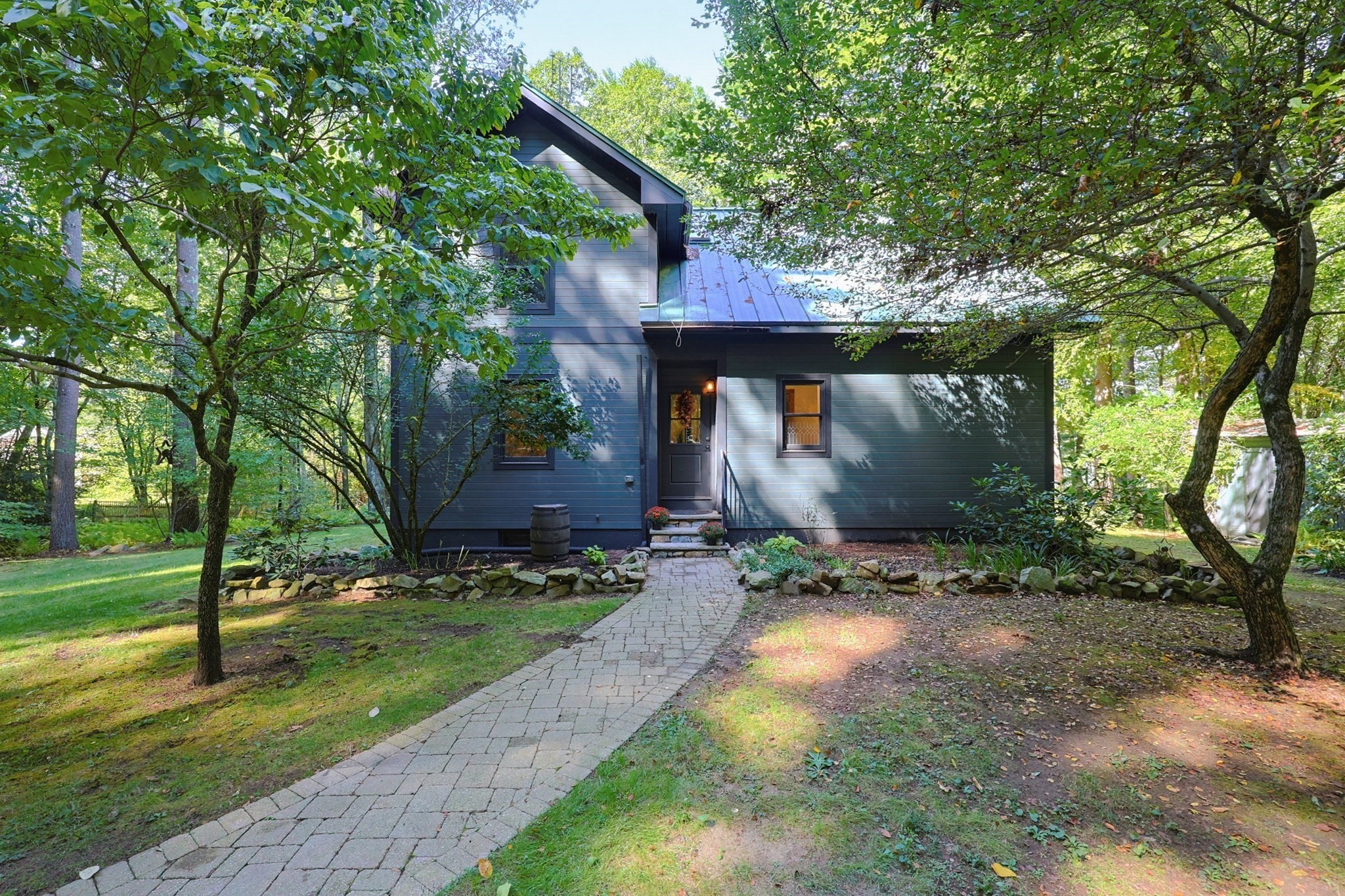 510 Mendon St, Uxbridge, MA 01569