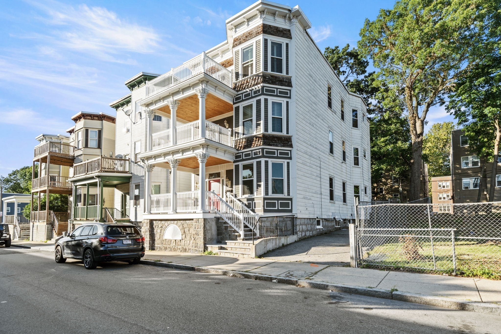 33 Hollander St, Roxbury, Boston, MA 02121
