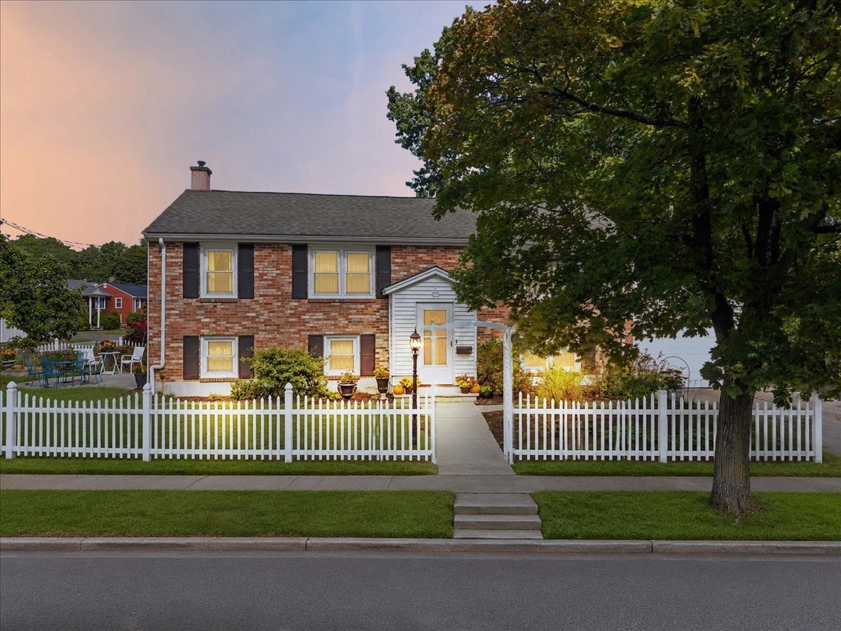 116 Running Brook Rd., West Roxbury, Boston, MA 02132