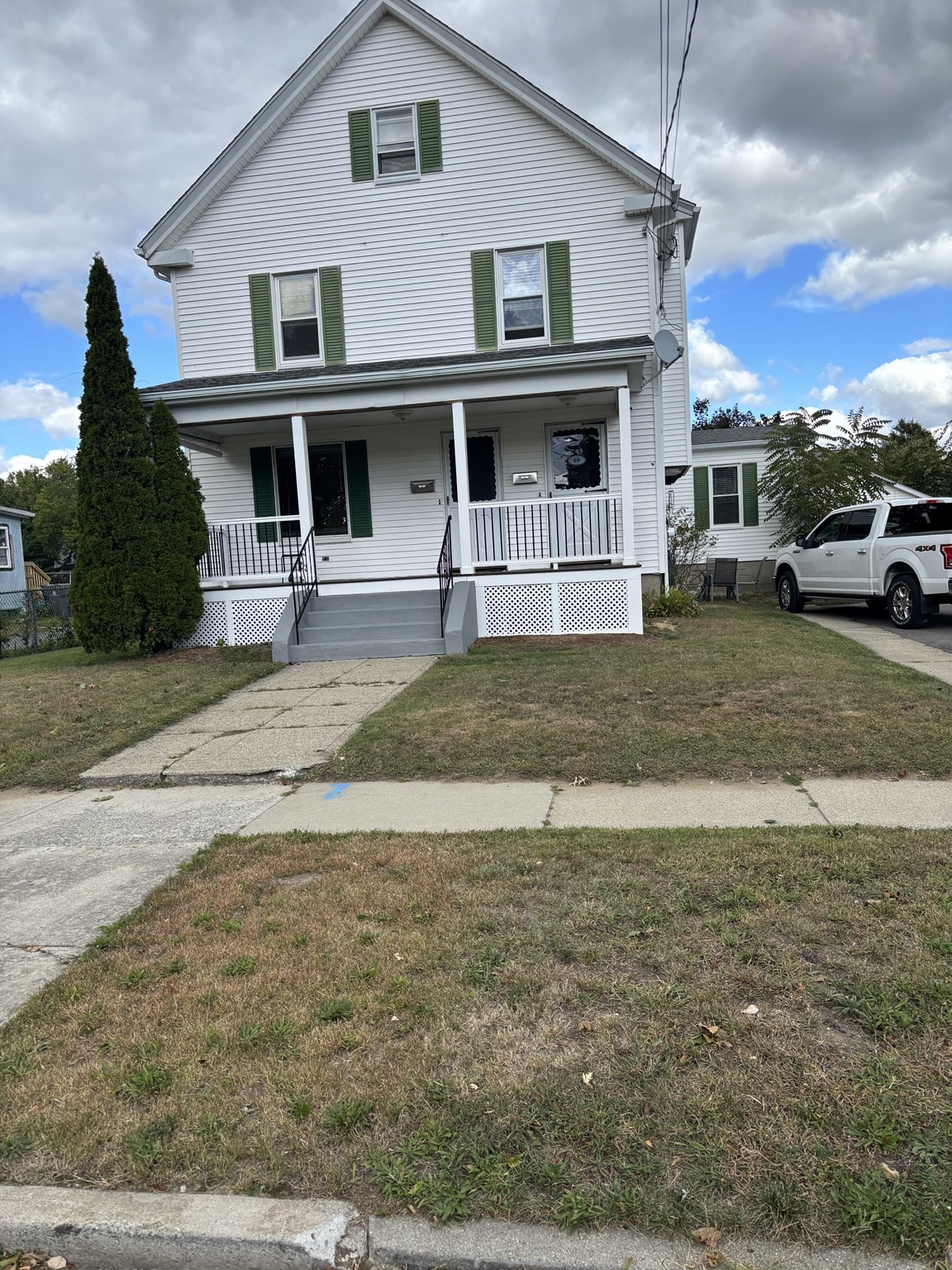 58 Lawrence St, Framingham, MA 01702