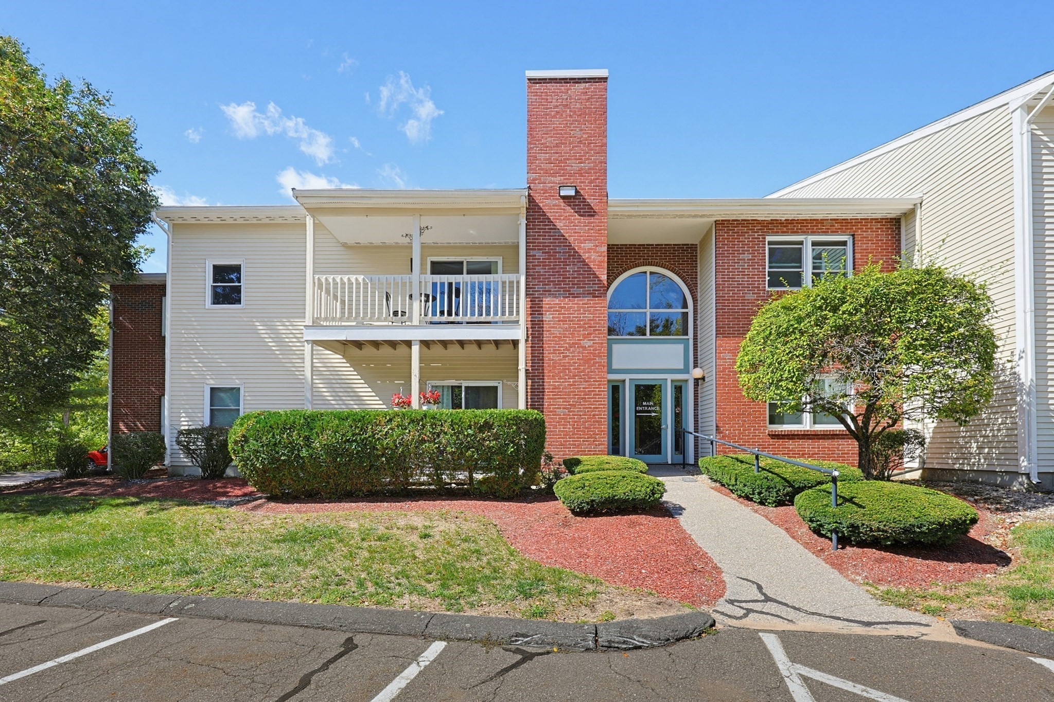 47 Rose Ct Unit 47, Norwood, MA 02062