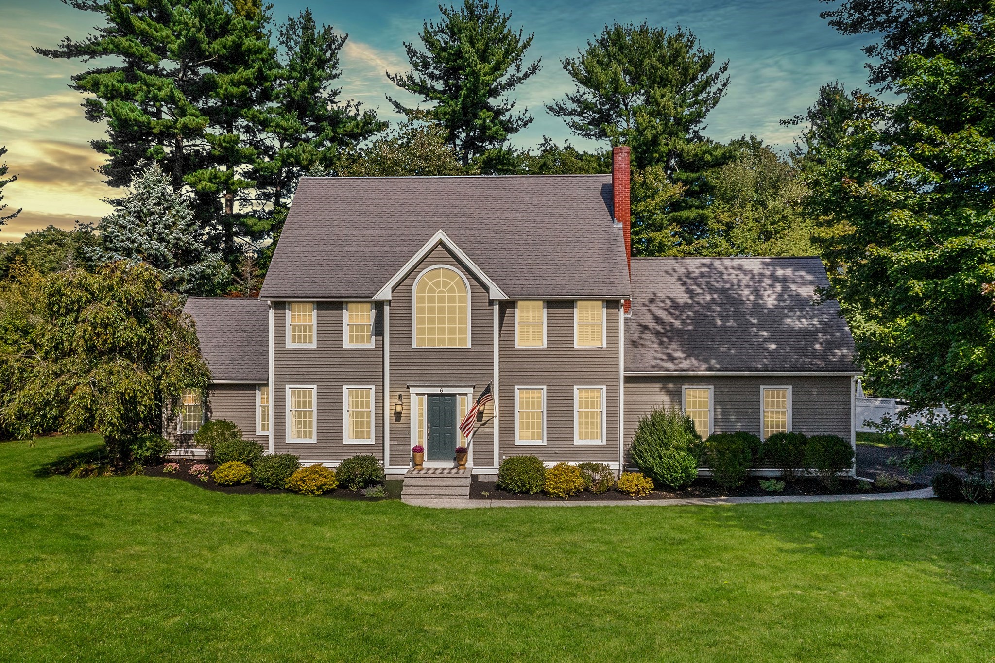 6 Carriage House Way, Medway, MA 02053