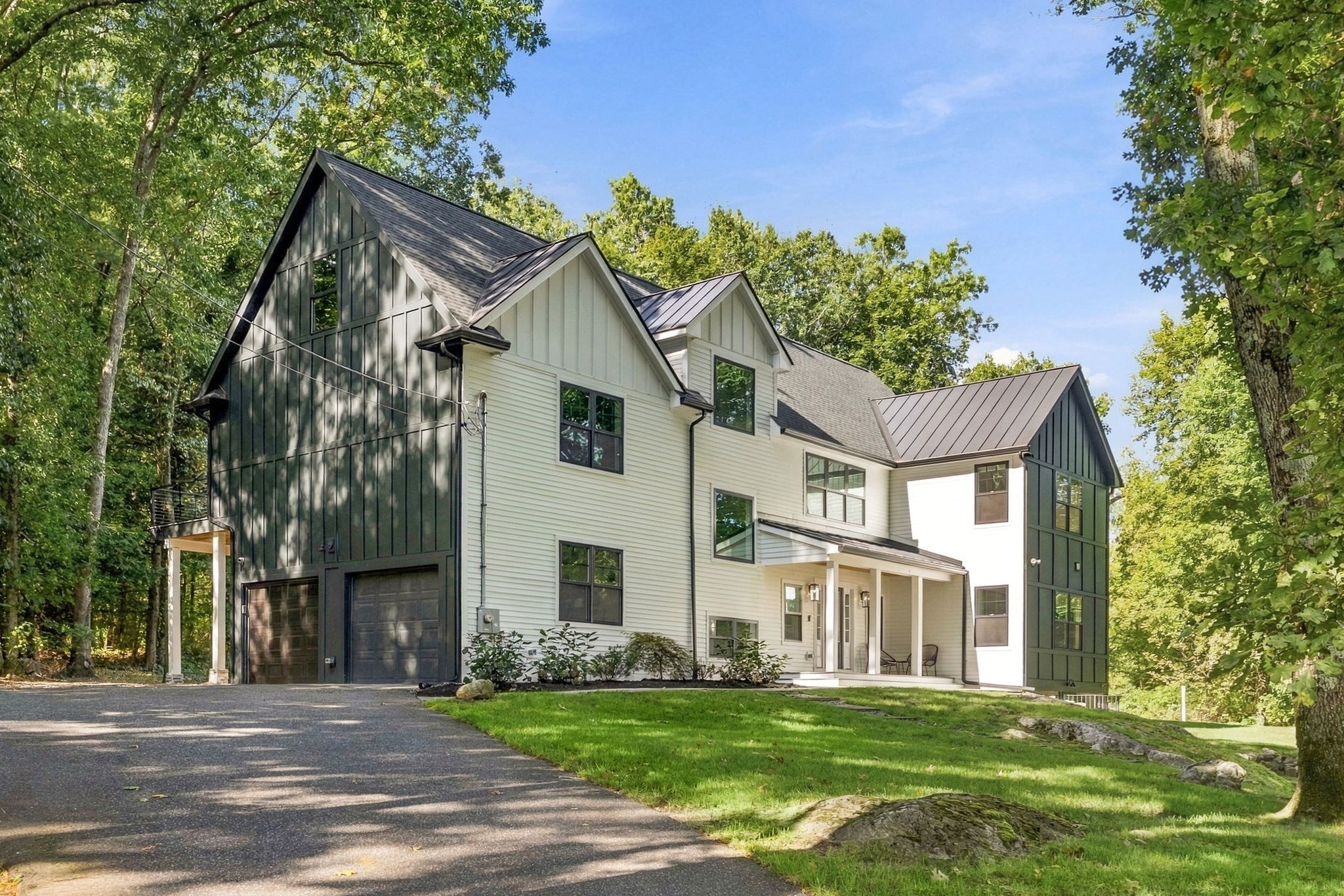 25 Meadowbrook Road, Dover, MA 02030