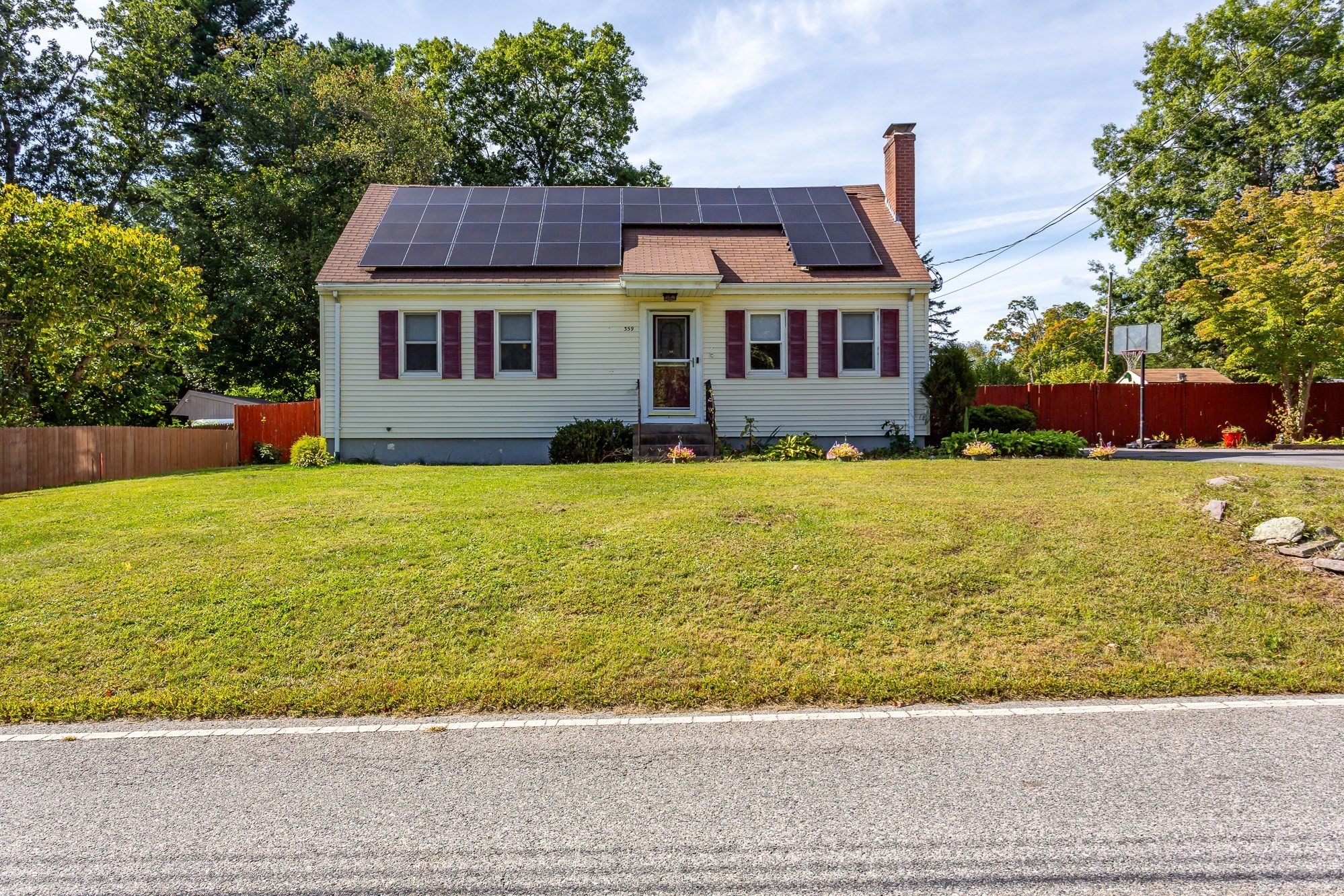 359 Pike Ave, Attleboro, MA 02703