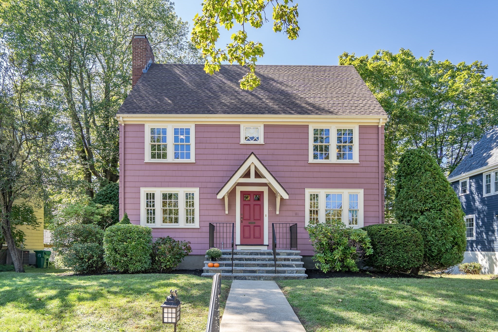 21 Allen Ave, Newton, MA 02468