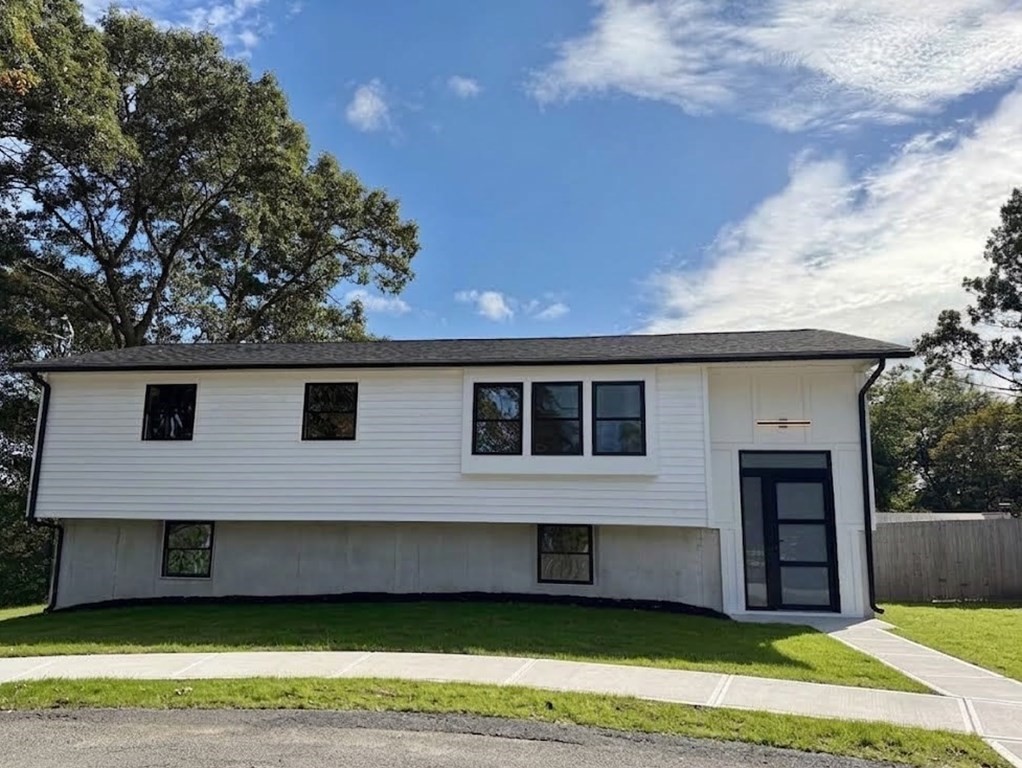 6 Wharton Court, Hyde Park, Boston, MA 02136