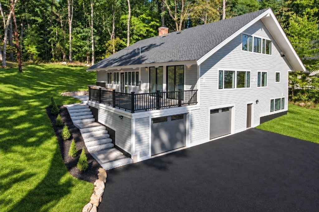 8 Irene Rd, Bedford, MA 01730