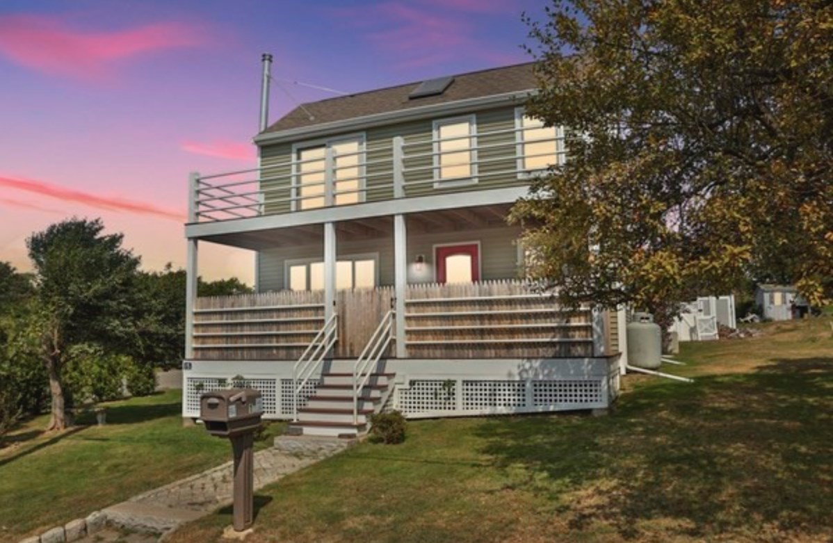15 Clark Rd, Ipswich, MA 01938
